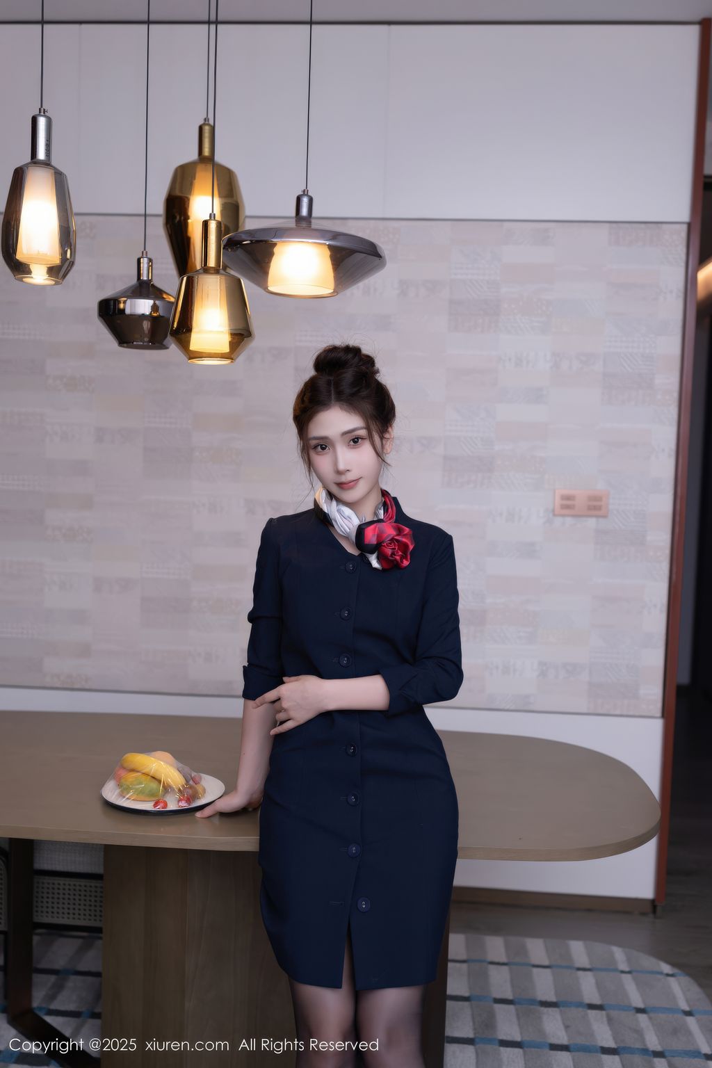 XIUREN No.10982: 刘婷婷 (75 photos)