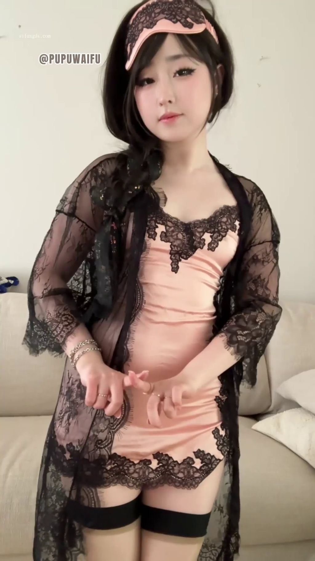 Aheyanlz(噗噗): 超有感觉的可爱小仙女 Cos多场景付费合集 (Part-G) (44 photos + 11 videos)