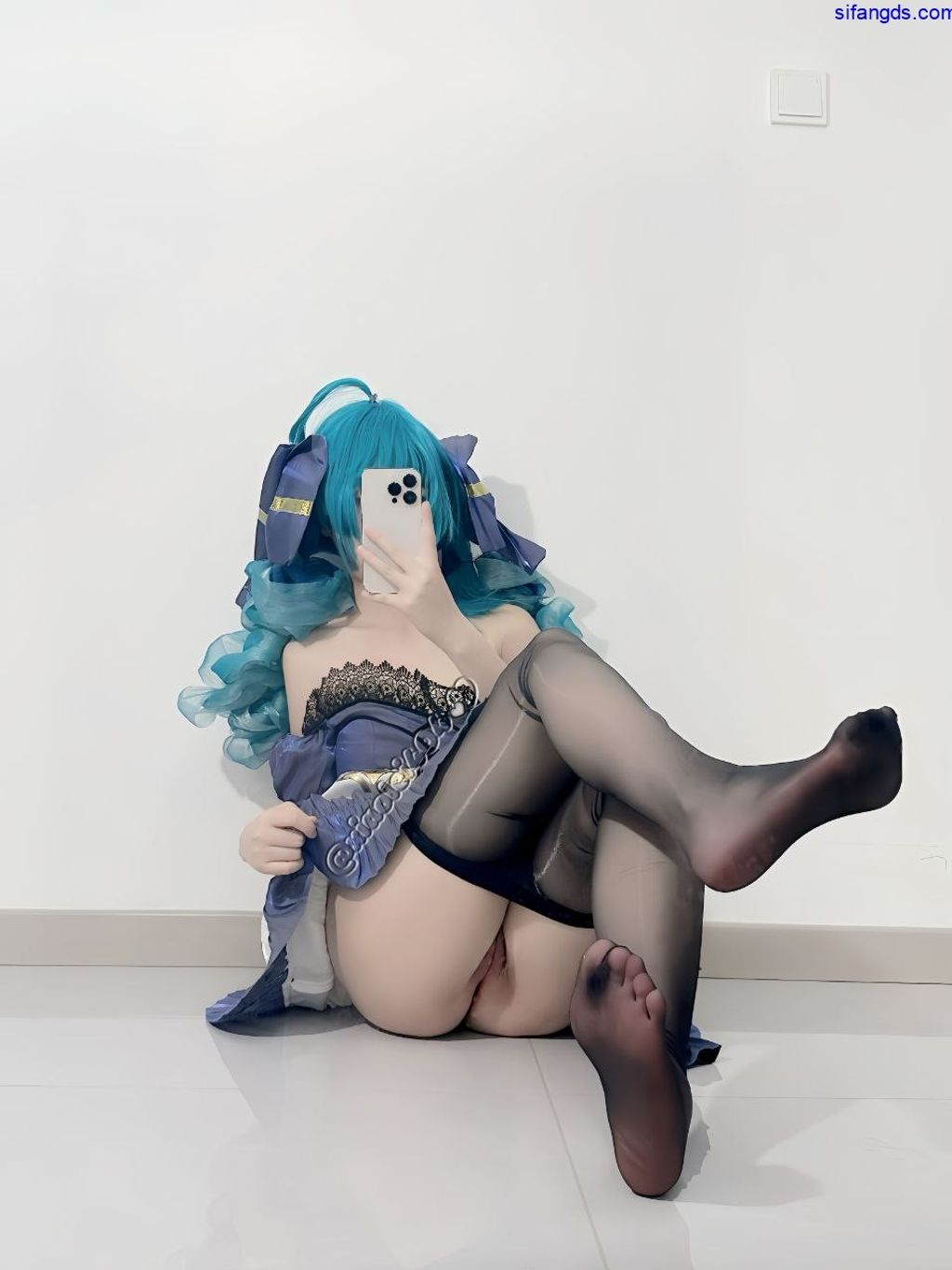 希尔薇: X颜值Coser 12月 露脸裸舞视图合集 (92 photos + 34 videos) 15 希尔薇: X颜值Coser 12月 露脸裸舞视图合集 (92 photos + 34 videos) 15