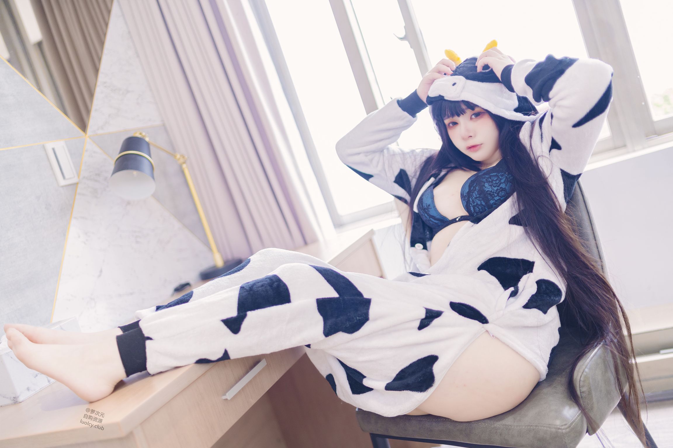 Coser@落落Raku: 8K 奶牛Milky (56 photos + 1 video) 2 Coser@落落Raku: 8K 奶牛Milky (56 photos + 1 video) 2