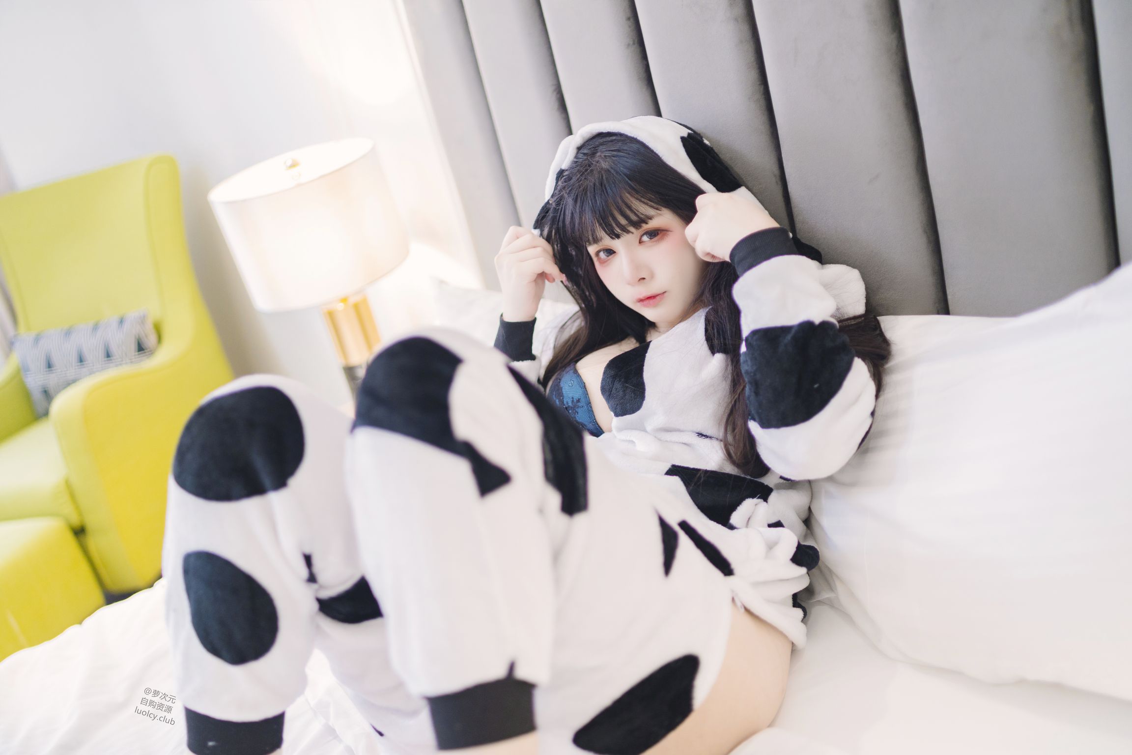 Coser@落落Raku: 8K 奶牛Milky (56 photos + 1 video) 5 Coser@落落Raku: 8K 奶牛Milky (56 photos + 1 video) 5