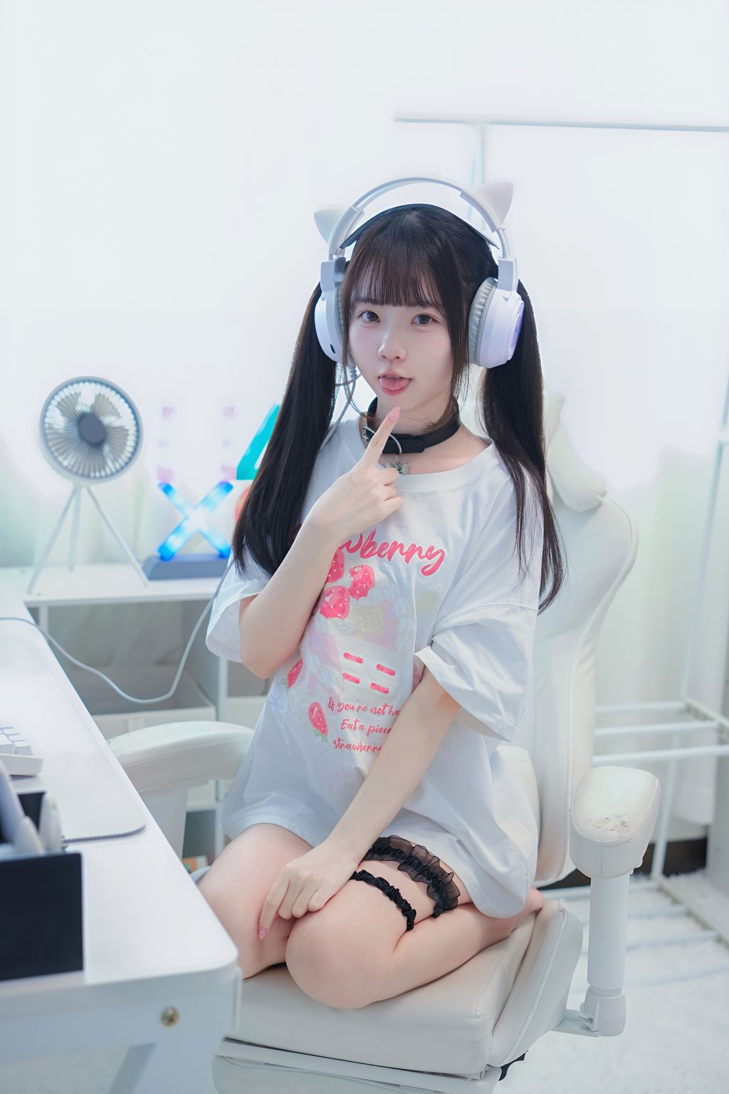 Coser@可可小白兔: 不要打游戏惹 打兔兔 (76 photos) 6 Coser@可可小白兔: 不要打游戏惹 打兔兔 (76 photos) 6