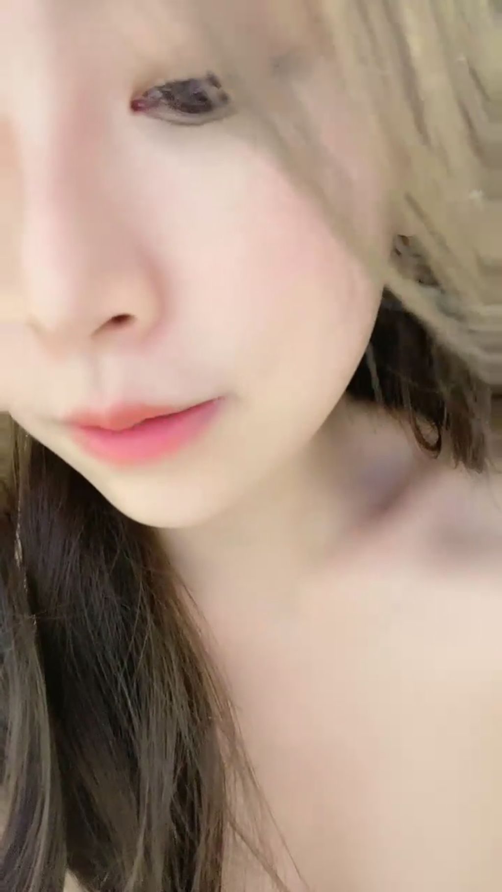 可盐可甜丫: 清纯少女 极品反差私定 #02 (62 photos + 9 videos)