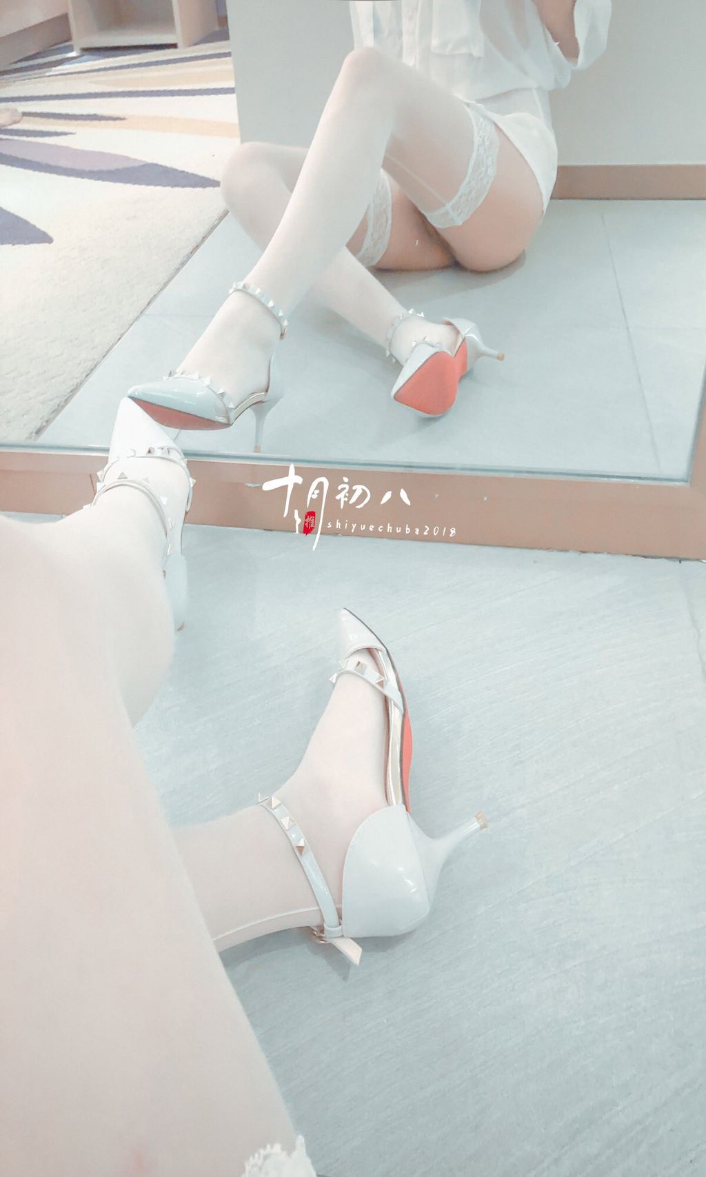 十月初八: 人前露出私拍合集 (645 photos + 8 videos) 5 十月初八: 人前露出私拍合集 (645 photos + 8 videos) 5