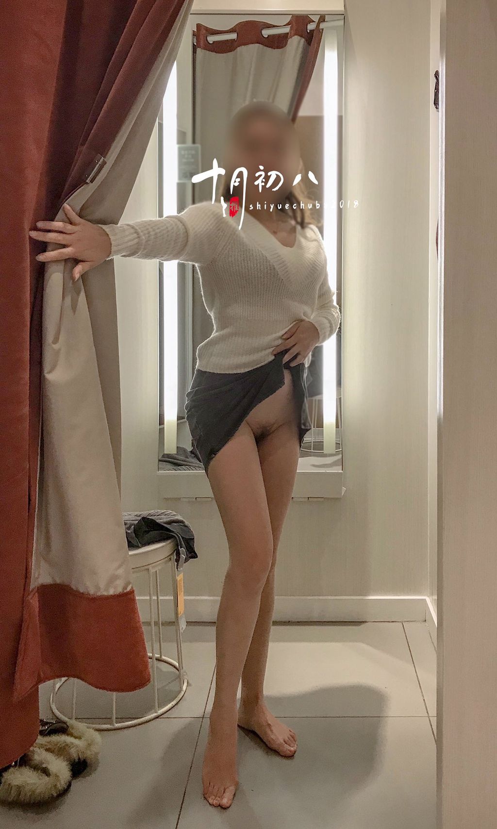 十月初八: 人前露出私拍合集 (645 photos + 8 videos) 16 十月初八: 人前露出私拍合集 (645 photos + 8 videos) 16