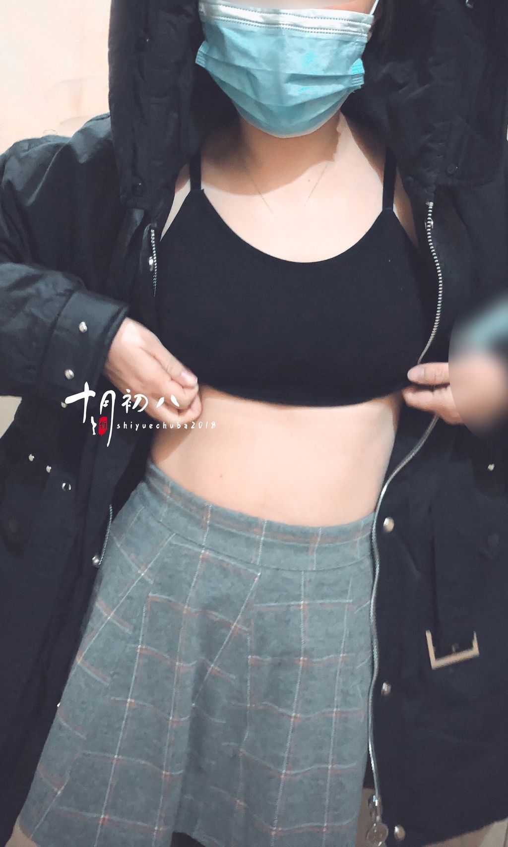 十月初八: 人前露出私拍合集 (645 photos + 8 videos) 19 十月初八: 人前露出私拍合集 (645 photos + 8 videos) 19