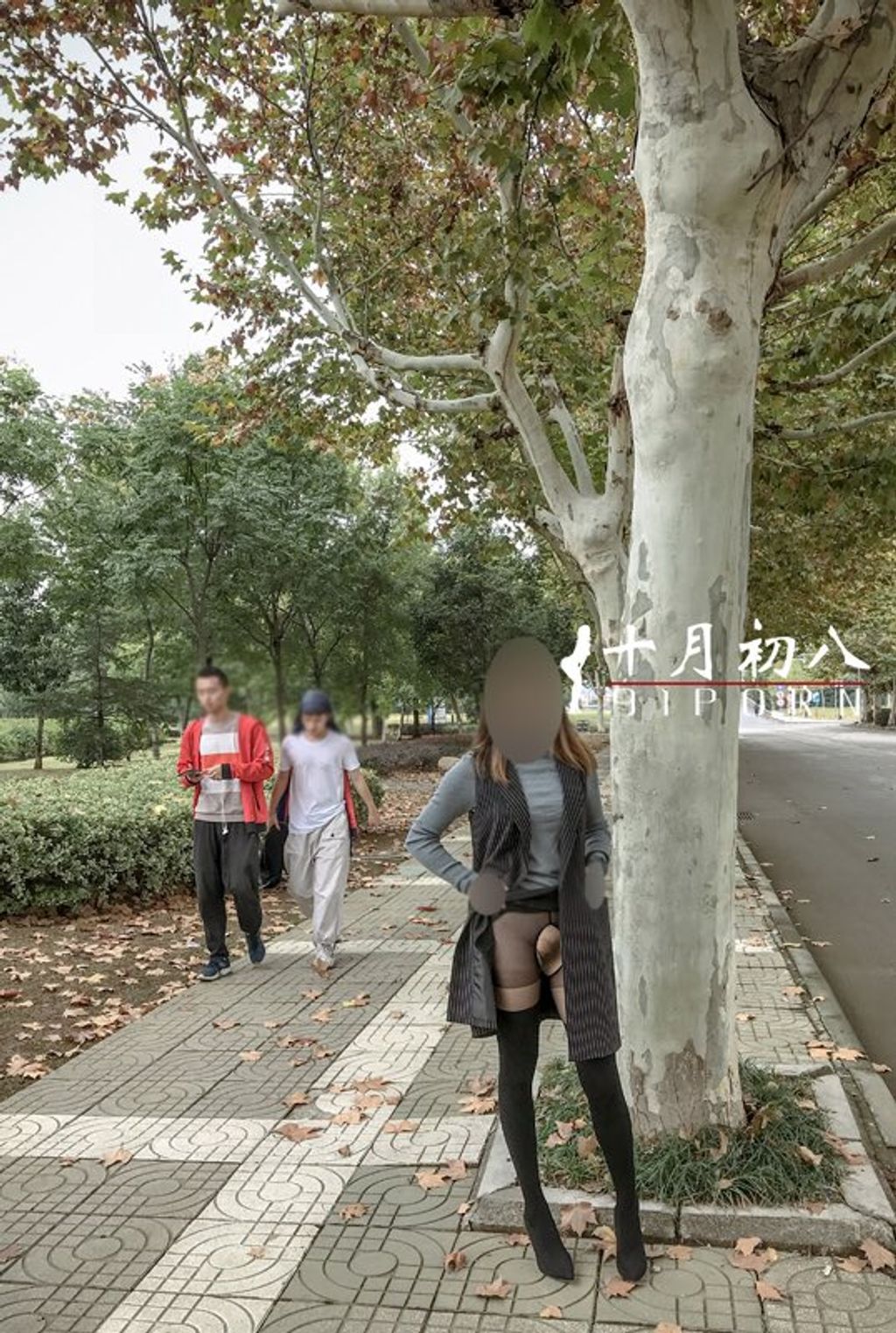十月初八: 人前露出私拍合集 (645 photos + 8 videos) 10 十月初八: 人前露出私拍合集 (645 photos + 8 videos) 10