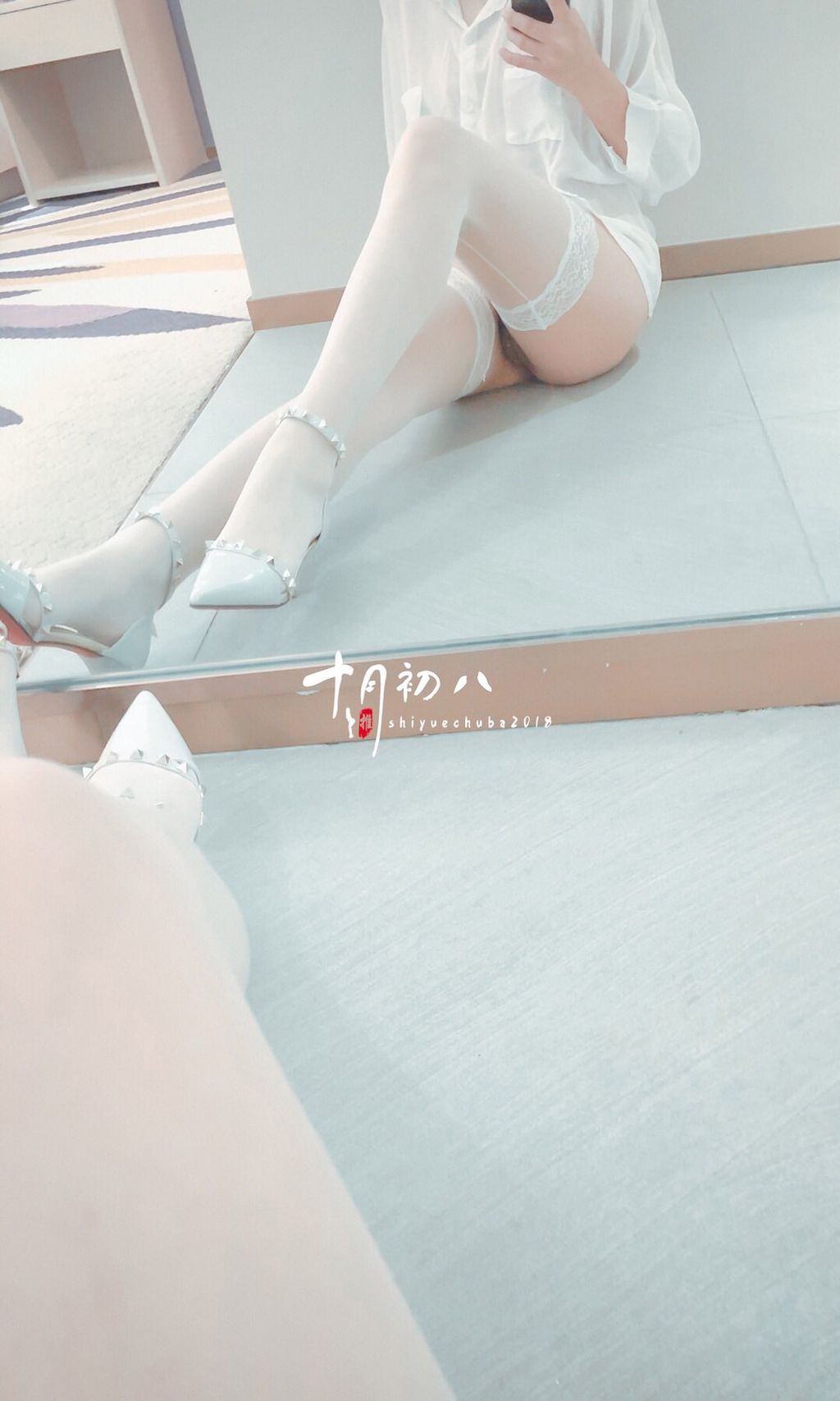 十月初八: 人前露出私拍合集 (645 photos + 8 videos) 10 十月初八: 人前露出私拍合集 (645 photos + 8 videos) 10