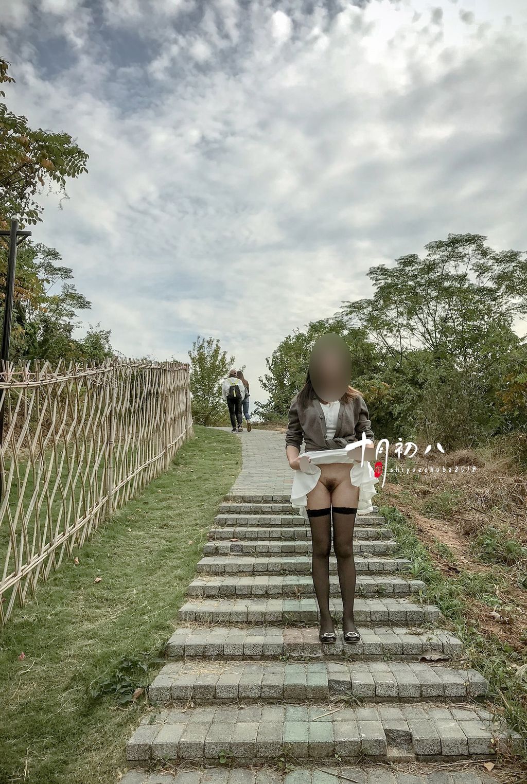 十月初八: 人前露出私拍合集 (645 photos + 8 videos) 7 十月初八: 人前露出私拍合集 (645 photos + 8 videos) 7