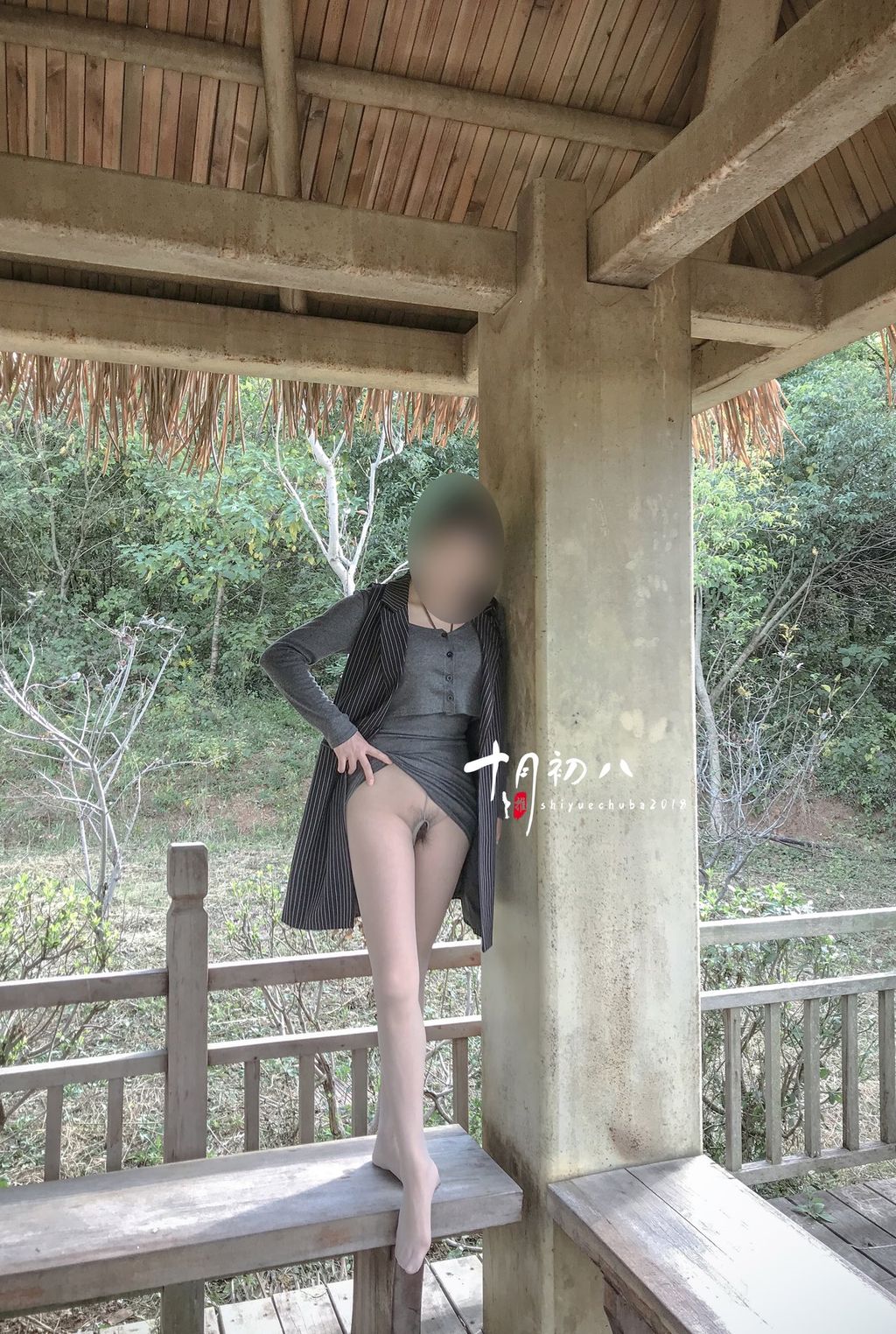 十月初八: 人前露出私拍合集 (645 photos + 8 videos) 3 十月初八: 人前露出私拍合集 (645 photos + 8 videos) 3
