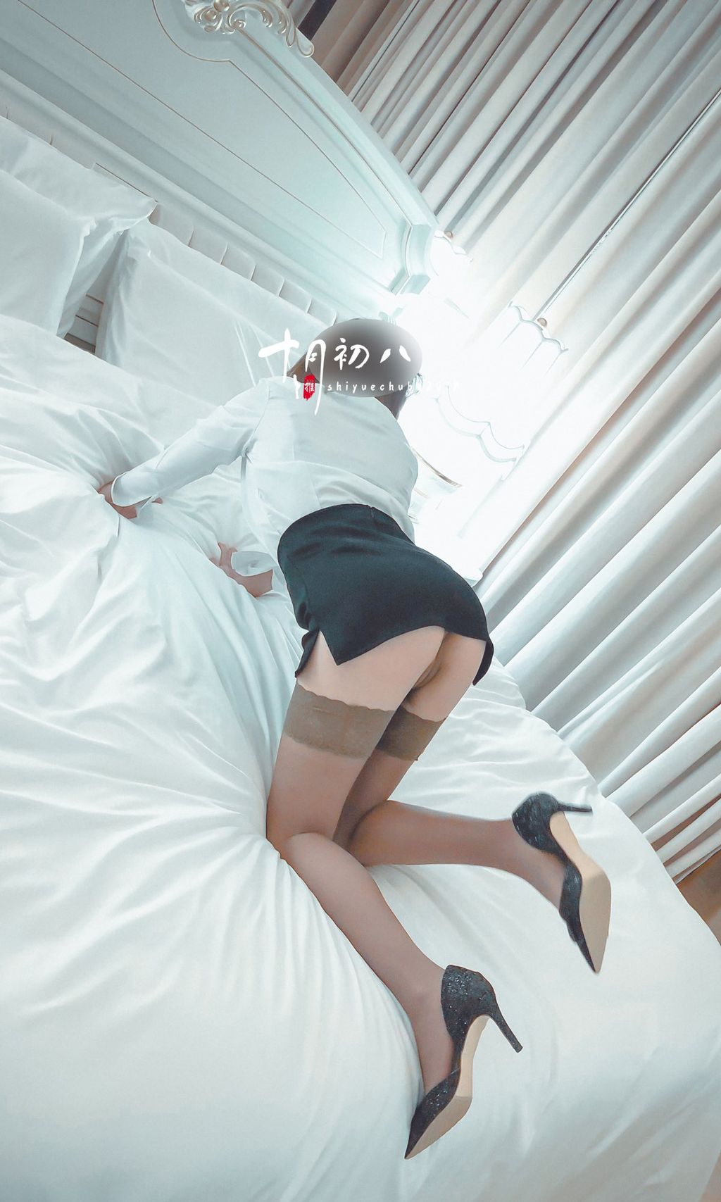十月初八: 人前露出私拍合集 (645 photos + 8 videos) 1 十月初八: 人前露出私拍合集 (645 photos + 8 videos) 1