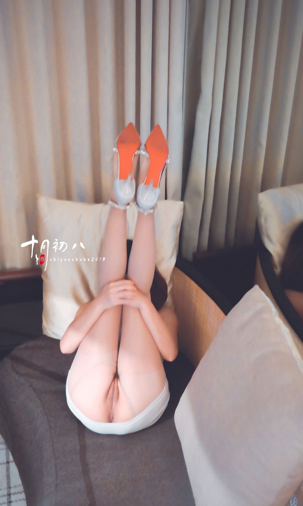 十月初八: 人前露出私拍合集 (645 photos + 8 videos) 17 十月初八: 人前露出私拍合集 (645 photos + 8 videos) 17