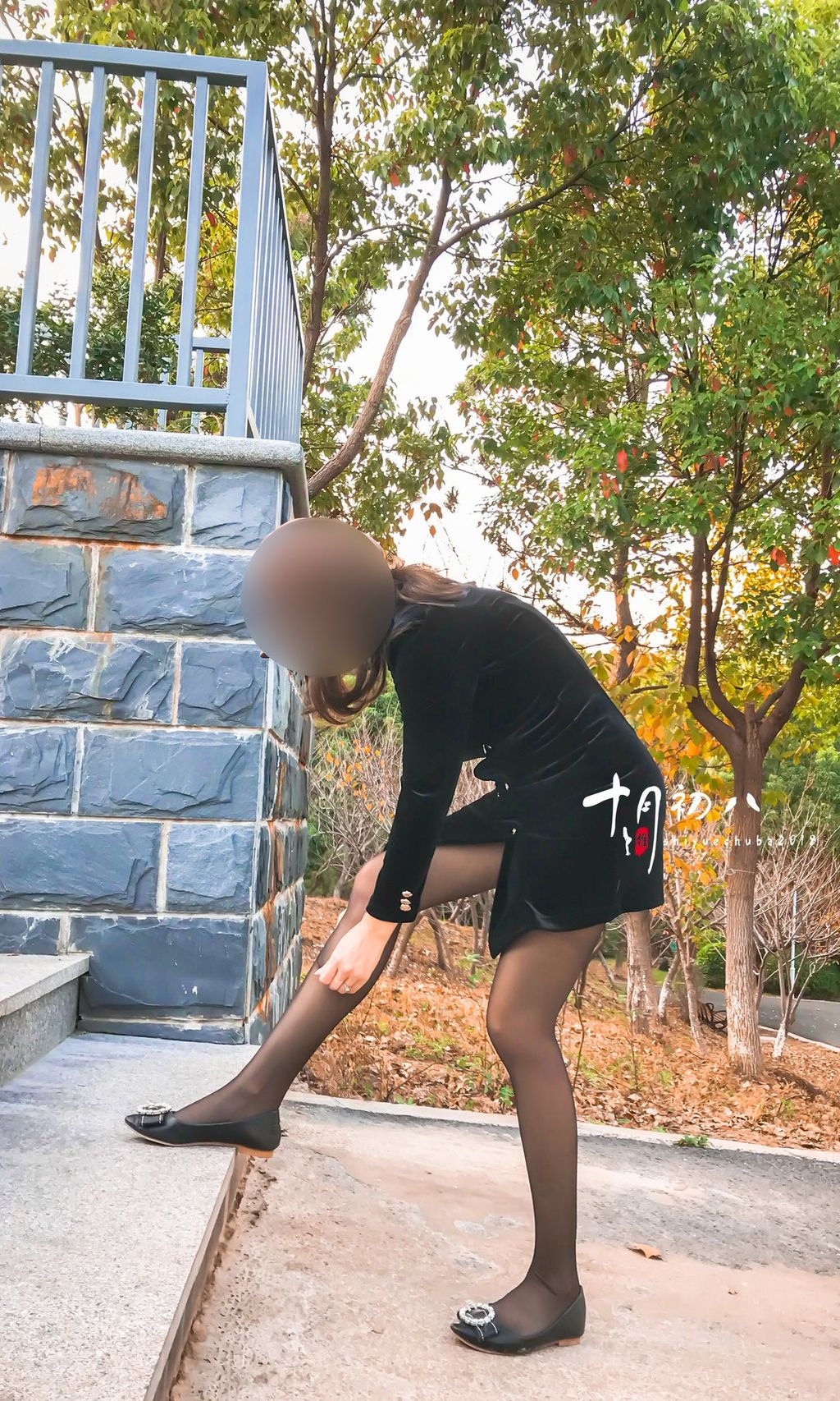 十月初八: 人前露出私拍合集 (645 photos + 8 videos) 9 十月初八: 人前露出私拍合集 (645 photos + 8 videos) 9