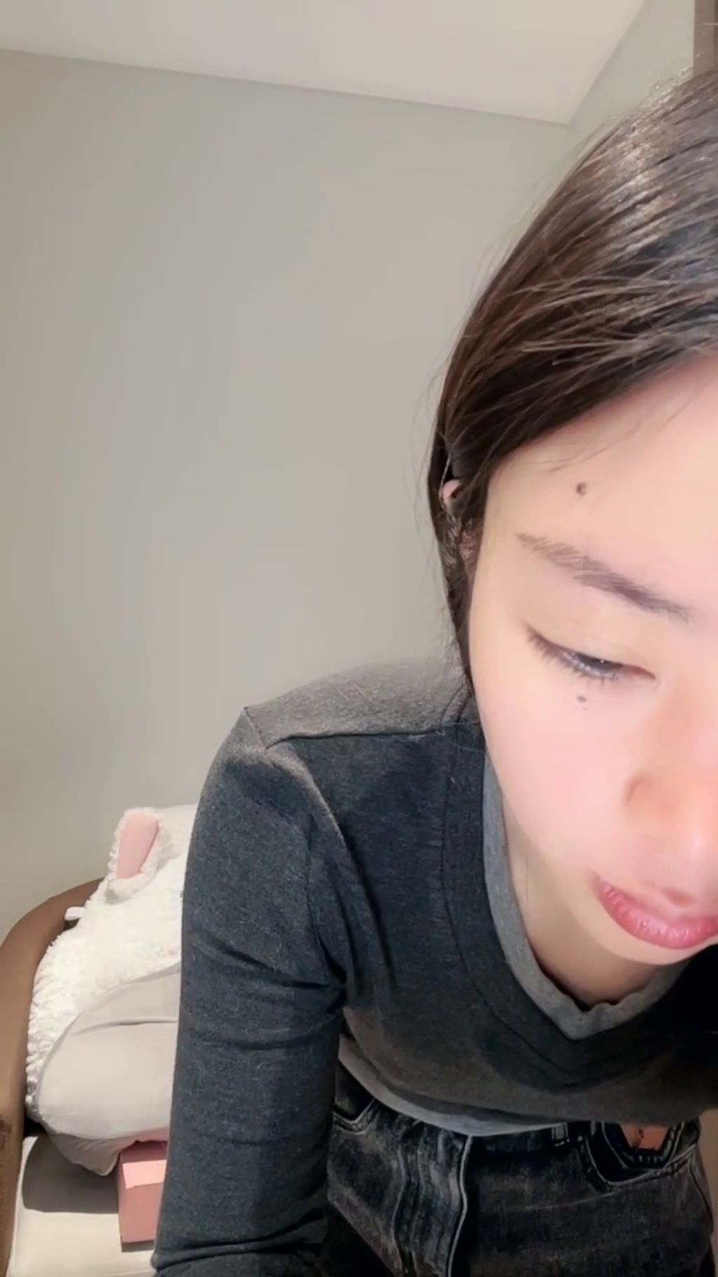 小爱: 舞蹈系气质女神 妖娆热舞 激烈喷水 (53 photos + 3 videos)