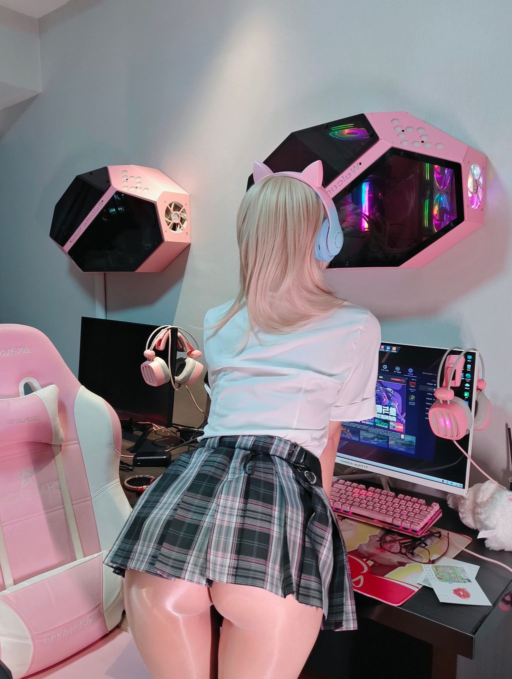 Coser@麻薯好吃: 电竞女友 (85 photos) 7 Coser@麻薯好吃: 电竞女友 (85 photos) 7