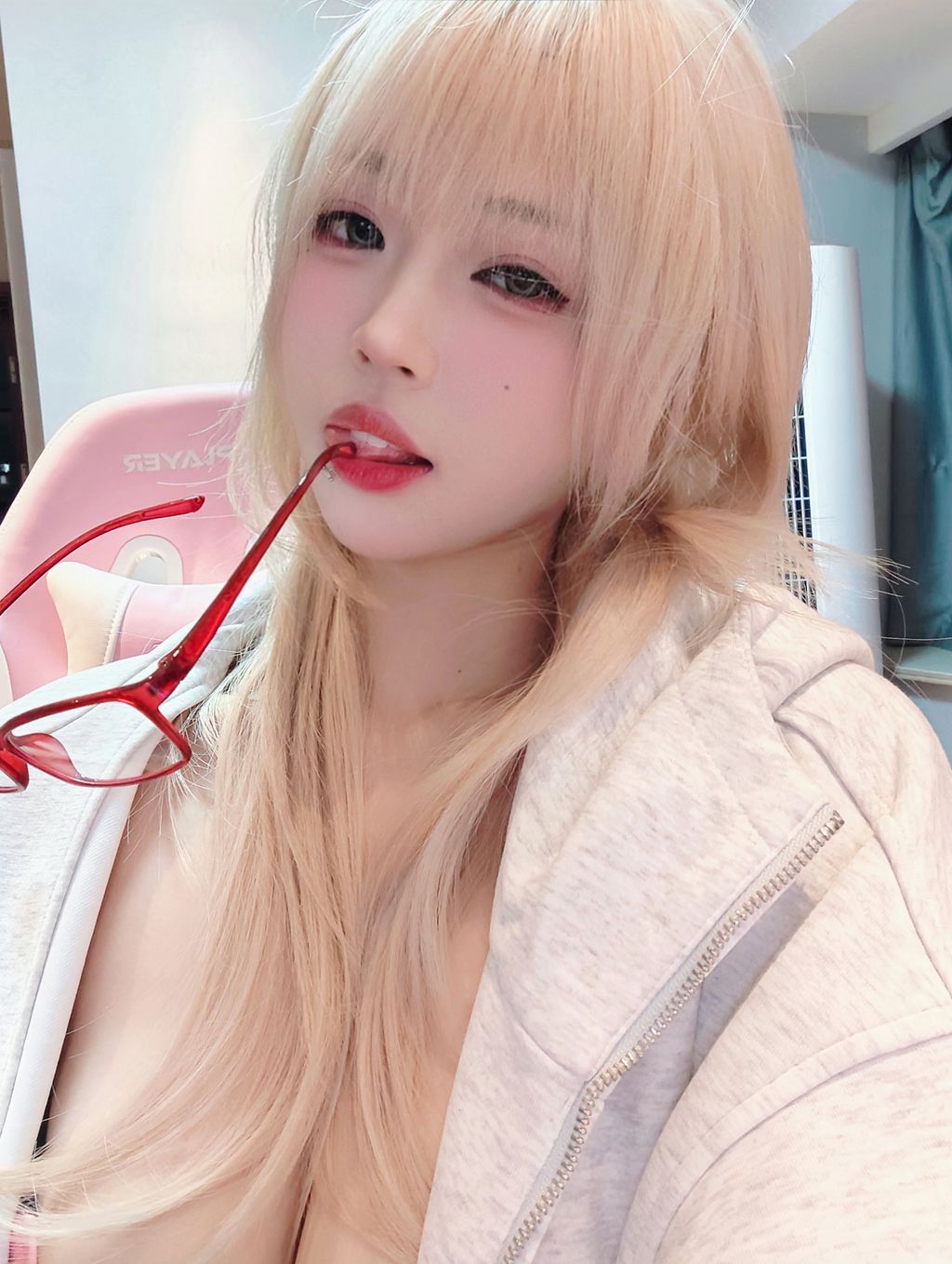 Coser@麻薯好吃: 电竞女友 (85 photos) 1 Coser@麻薯好吃: 电竞女友 (85 photos) 1