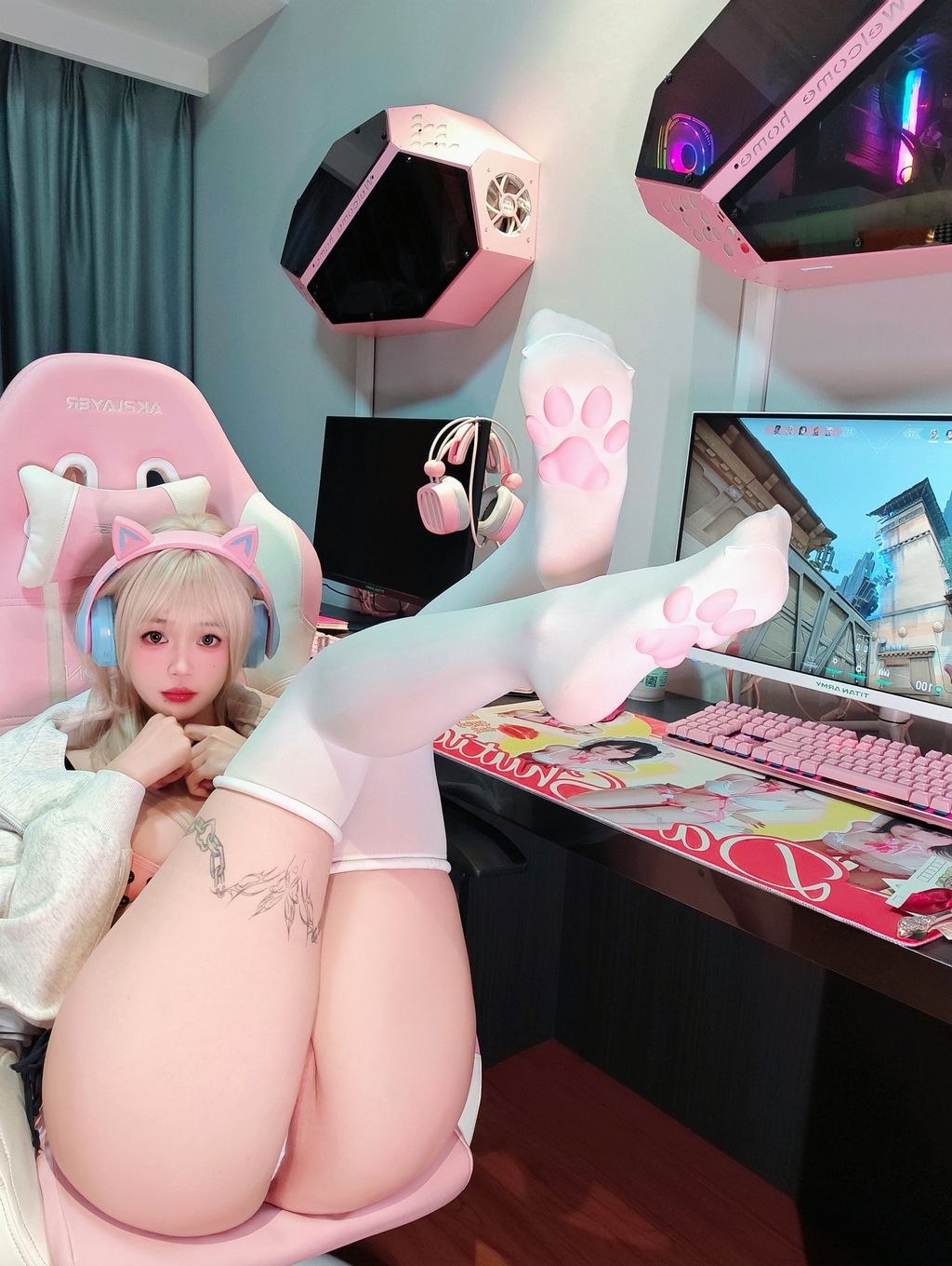 Coser@麻薯好吃: 电竞女友 (85 photos) 9 Coser@麻薯好吃: 电竞女友 (85 photos) 9