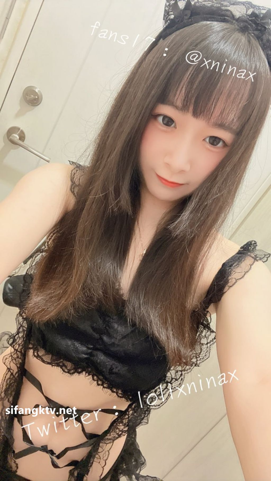 lolixnixax(小只马妮娜): 超级可爱的双马尾福利姬 #01 (395 photos + 79 videos) 3 lolixnixax(小只马妮娜): 超级可爱的双马尾福利姬 #01 (395 photos + 79 videos) 3