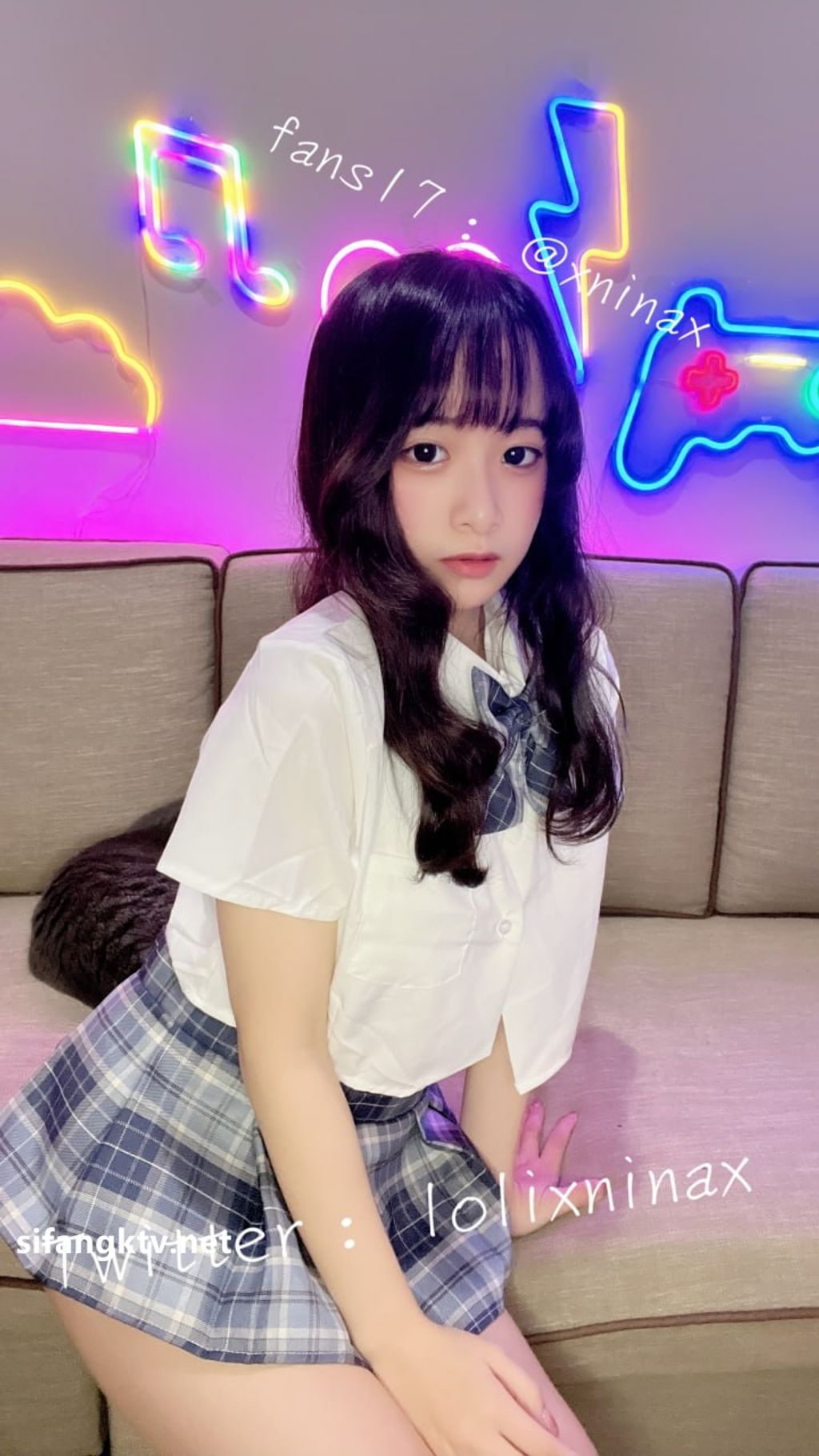 lolixnixax(小只马妮娜): 超级可爱的双马尾福利姬 #01 (395 photos + 79 videos) 13 lolixnixax(小只马妮娜): 超级可爱的双马尾福利姬 #01 (395 photos + 79 videos) 13