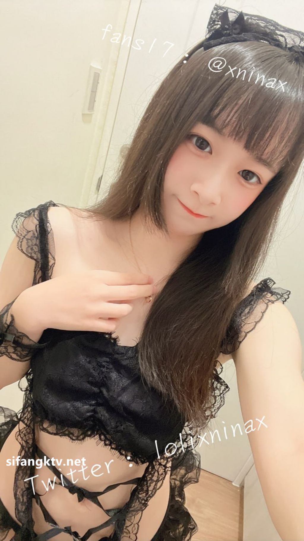 lolixnixax(小只马妮娜): 超级可爱的双马尾福利姬 #01 (395 photos + 79 videos) 6 lolixnixax(小只马妮娜): 超级可爱的双马尾福利姬 #01 (395 photos + 79 videos) 6