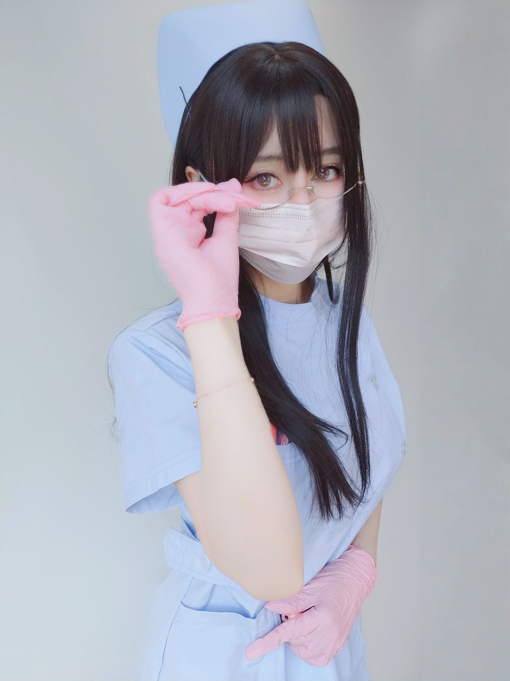 Coser@白银81: 自撮り Vol.095 蓝色护士 (162 photos + 19 videos)