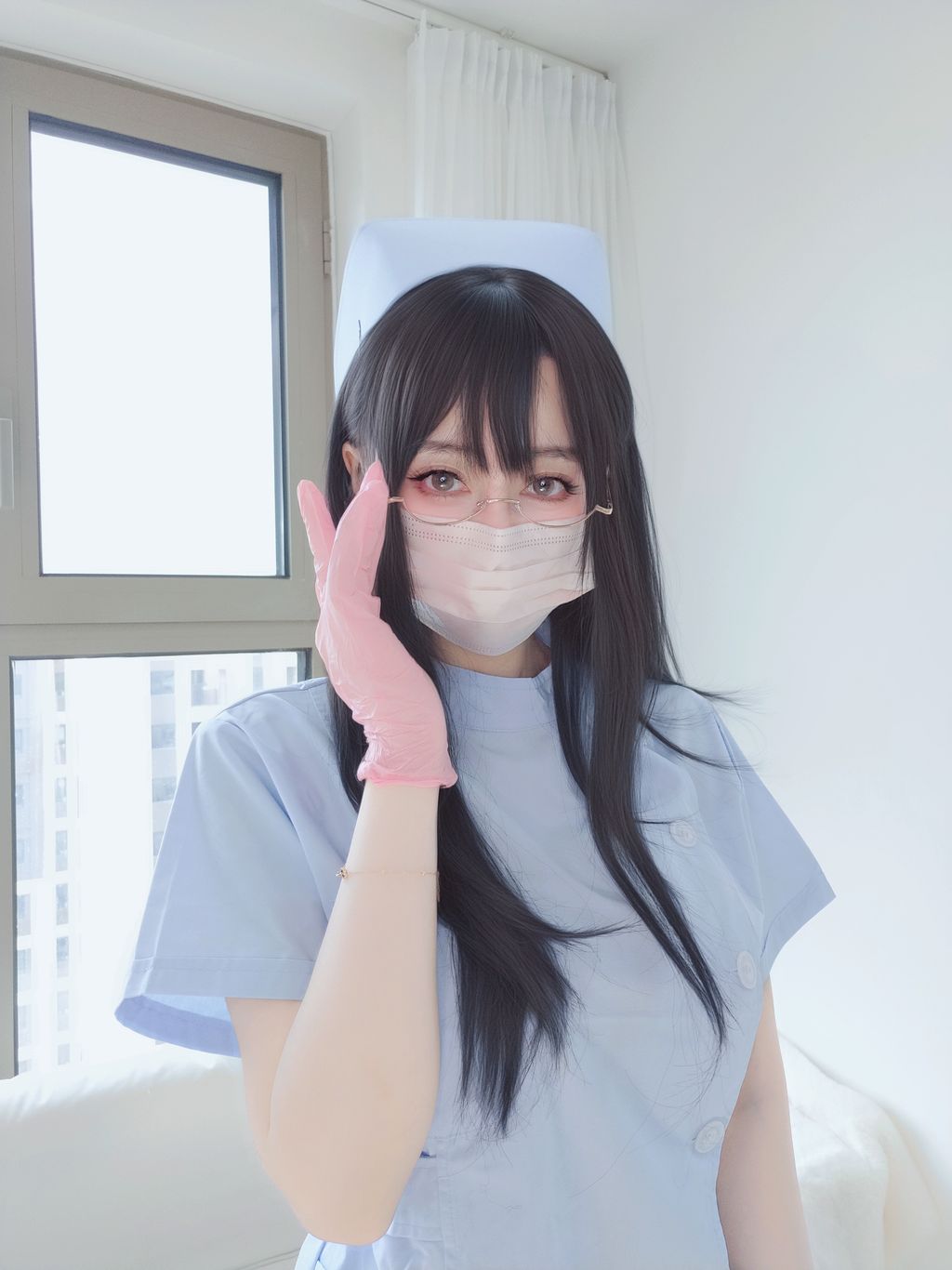 Coser@白银81: 自撮り Vol.095 蓝色护士 (162 photos + 19 videos)