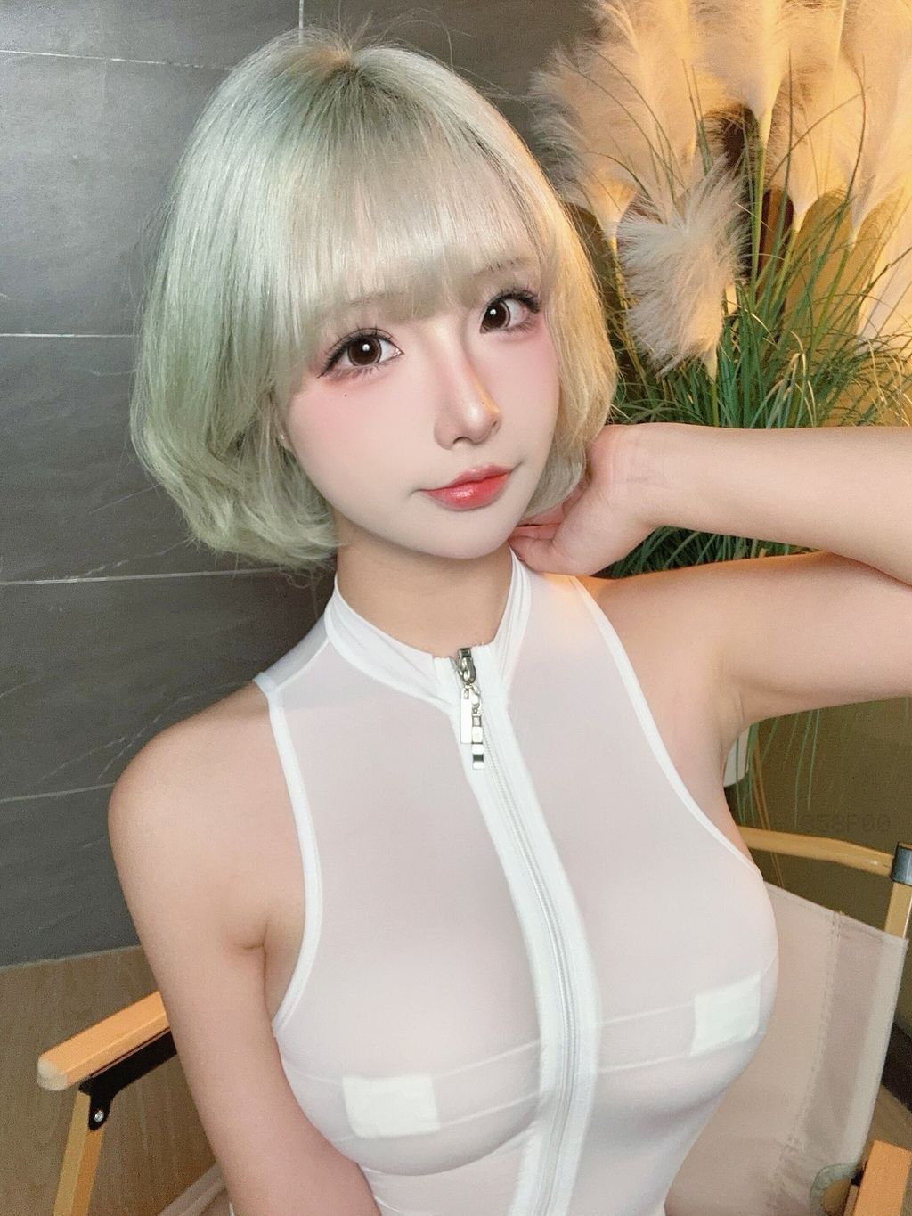 Coser@yuuhui玉汇: 透明竞泳 (44 photos + 2 videos)