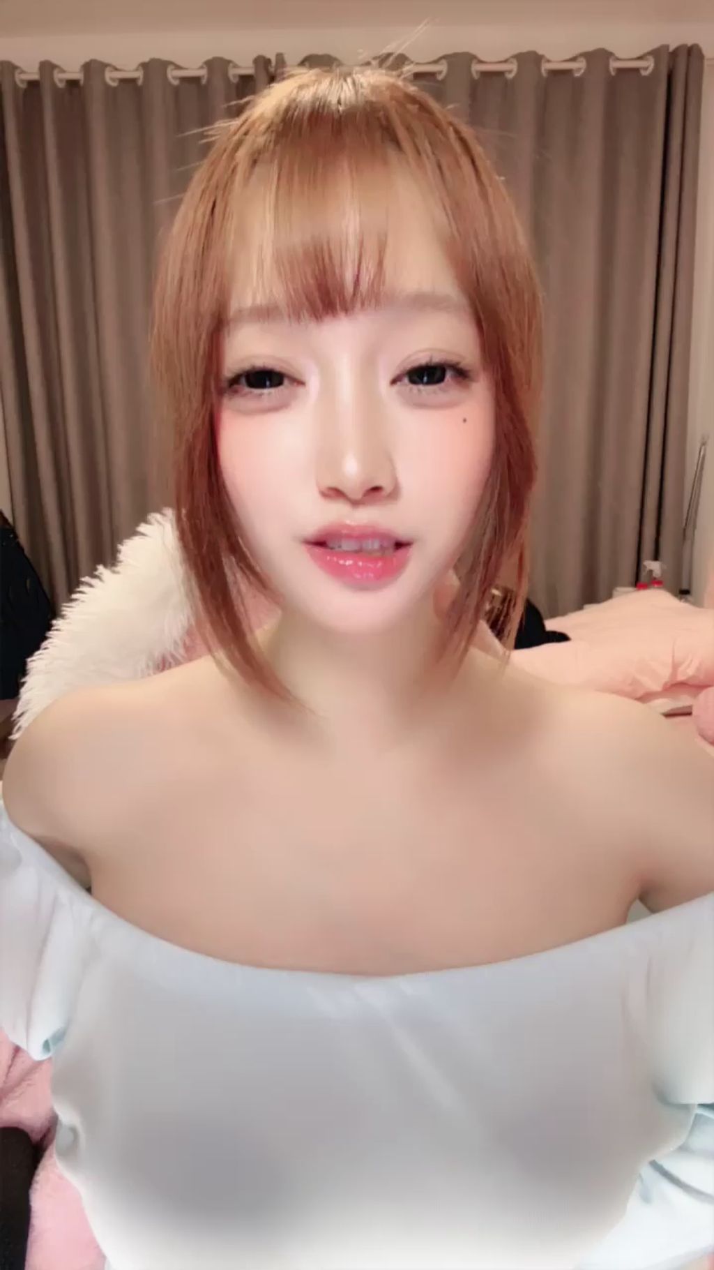 甜心兔: 绝美女大生 劲爆抖音热舞裸舞 (46 photos + 5 videos)