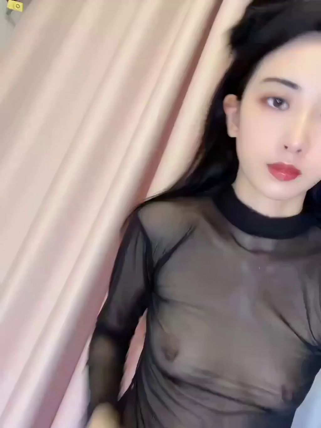 甜桃: 超高颜值 极品身材反差炸裂 玩法花样百出 (124 photos + 81 videos) 19 甜桃: 超高颜值 极品身材反差炸裂 玩法花样百出 (124 photos + 81 videos) 19