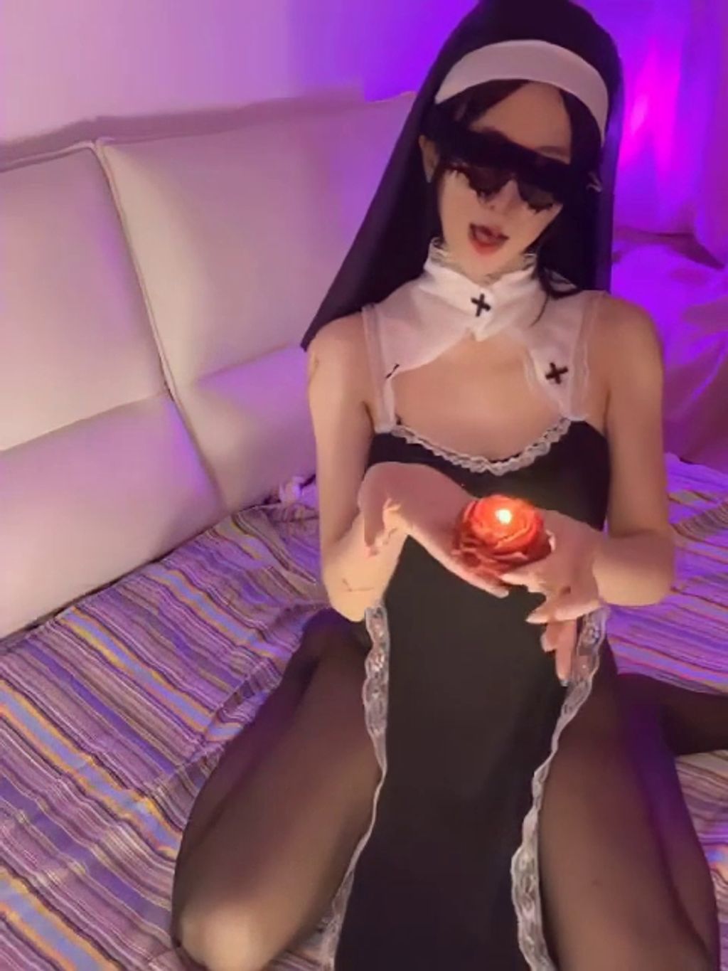 甜桃: 超高颜值 极品身材反差炸裂 玩法花样百出 (124 photos + 81 videos) 3 甜桃: 超高颜值 极品身材反差炸裂 玩法花样百出 (124 photos + 81 videos) 3