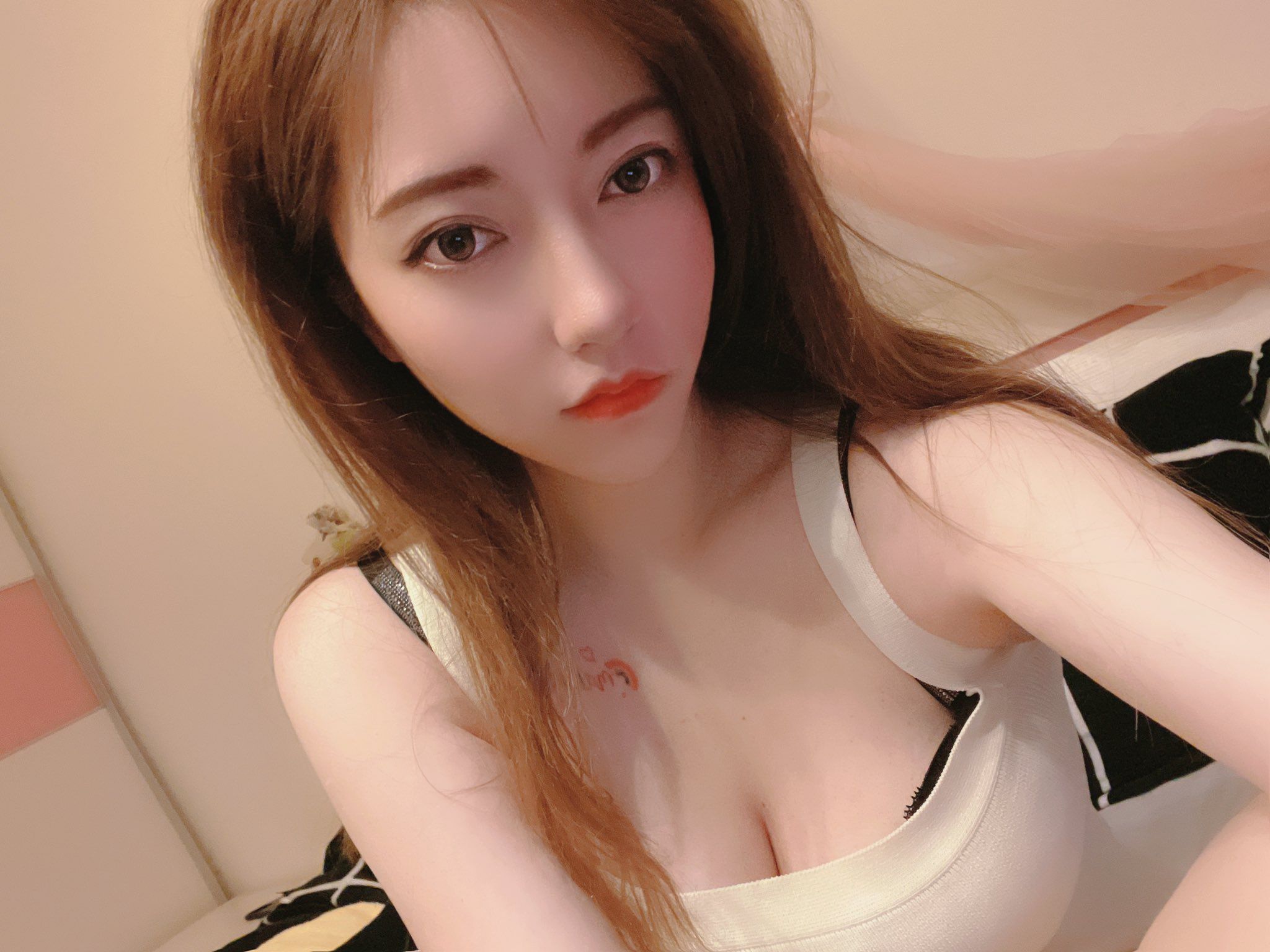 酒月: 极品巨乳 人前露出私拍 (708 photos + 29 videos) 13 酒月: 极品巨乳 人前露出私拍 (708 photos + 29 videos) 13