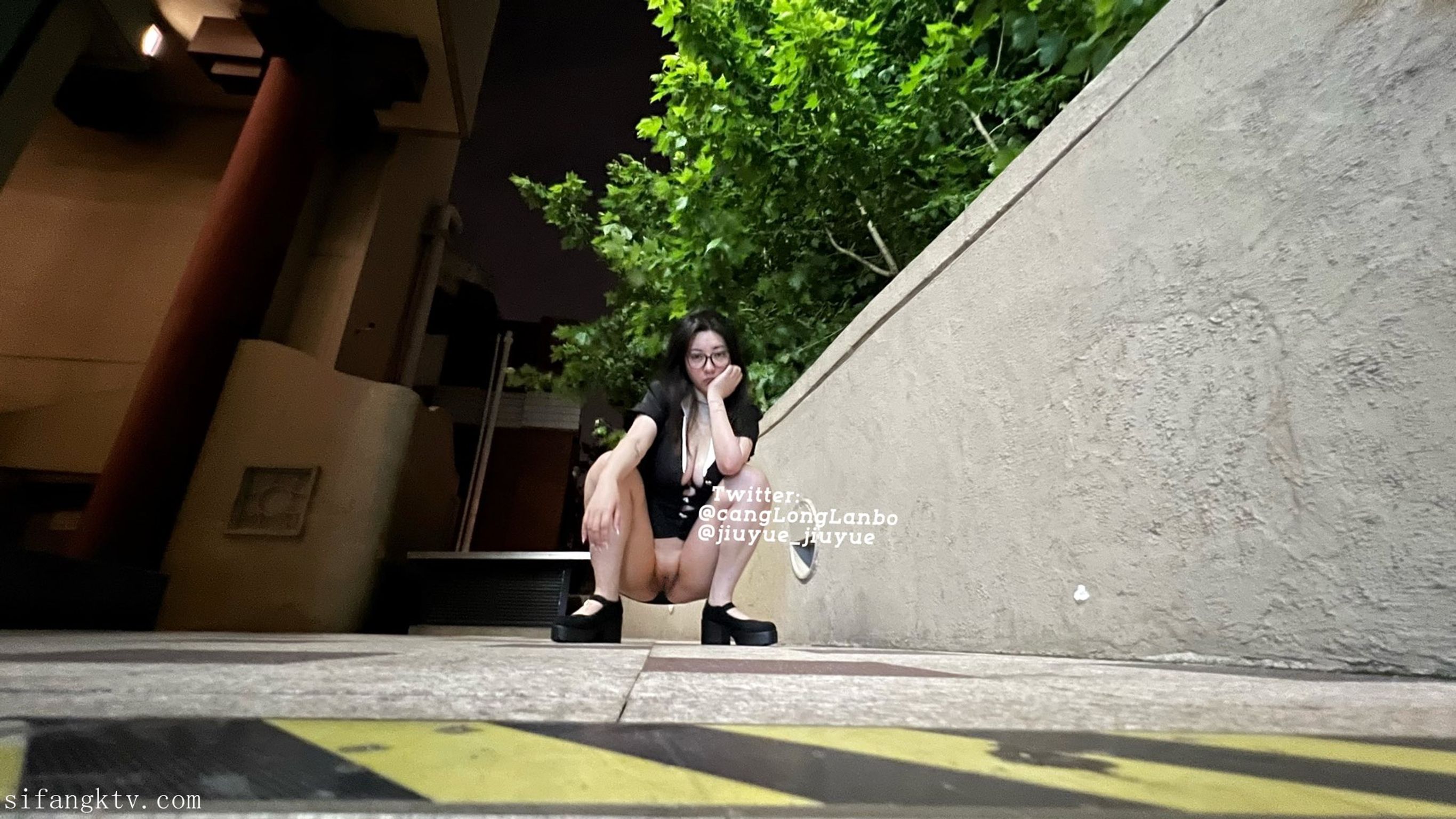 酒月: 极品巨乳 人前露出私拍 (708 photos + 29 videos) 14 酒月: 极品巨乳 人前露出私拍 (708 photos + 29 videos) 14