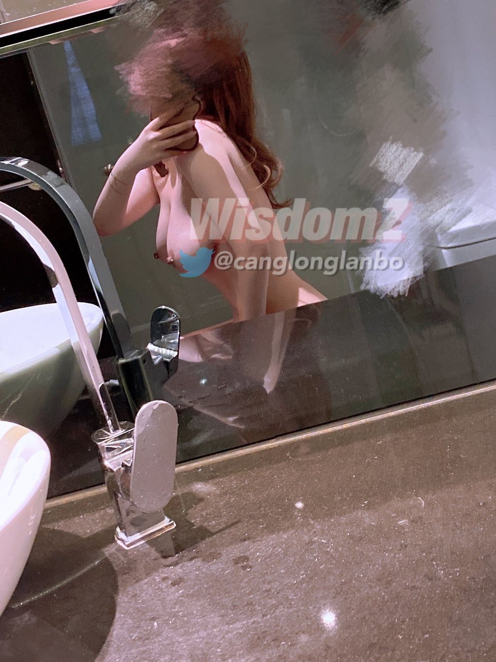 酒月: 极品巨乳 人前露出私拍 (708 photos + 29 videos) 14 酒月: 极品巨乳 人前露出私拍 (708 photos + 29 videos) 14
