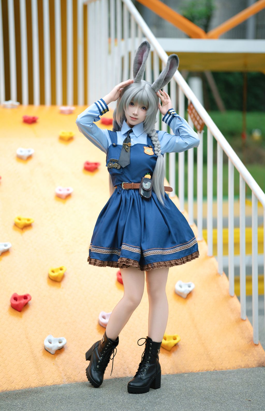 Coser@Bangni邦尼: 兔子警官+S (72 photos + 8 videos)