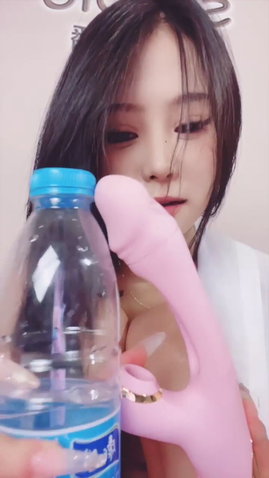 19水嫩: 黑丝女神 高跟女仆装 (48 photos + 8 videos) 14 19水嫩: 黑丝女神 高跟女仆装 (48 photos + 8 videos) 14