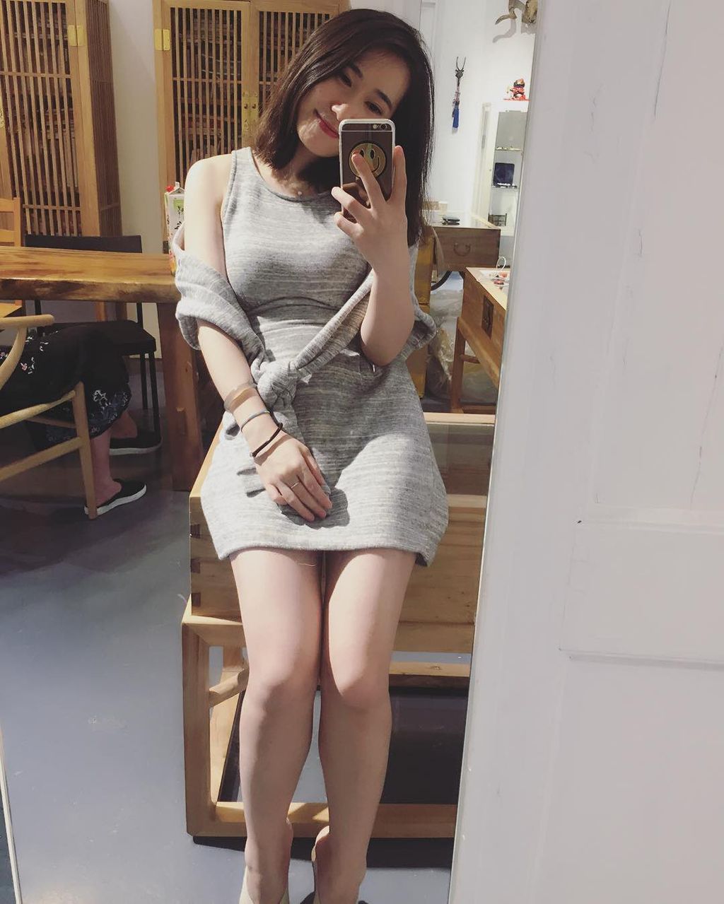 狗婷gxmm: 极品蛮腰肥臀反差母私拍完整版视图 (354 photos + 152 videos) 14 狗婷gxmm: 极品蛮腰肥臀反差母私拍完整版视图 (354 photos + 152 videos) 14
