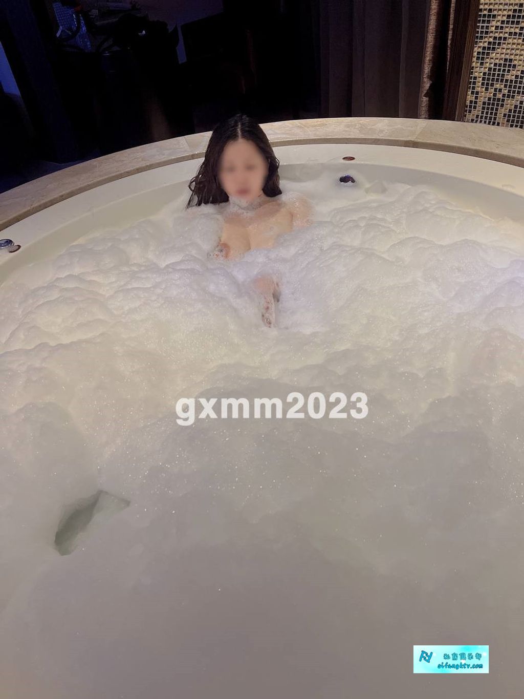 狗婷gxmm: 极品蛮腰肥臀反差母私拍完整版视图 (354 photos + 152 videos) 13 狗婷gxmm: 极品蛮腰肥臀反差母私拍完整版视图 (354 photos + 152 videos) 13