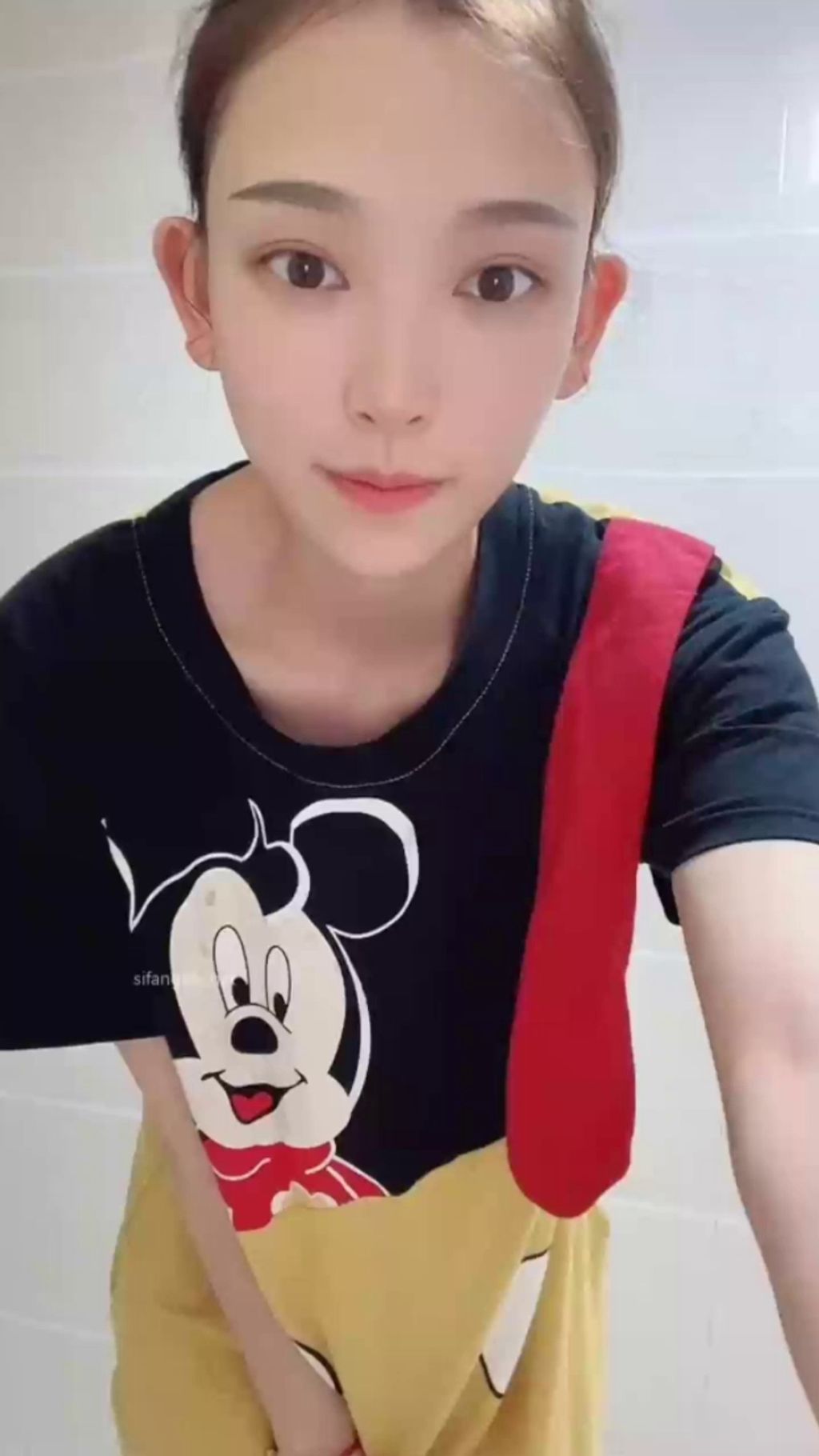 可盐可甜丫: 清纯少女 极品反差私定 #01 (50 photos + 14 videos)