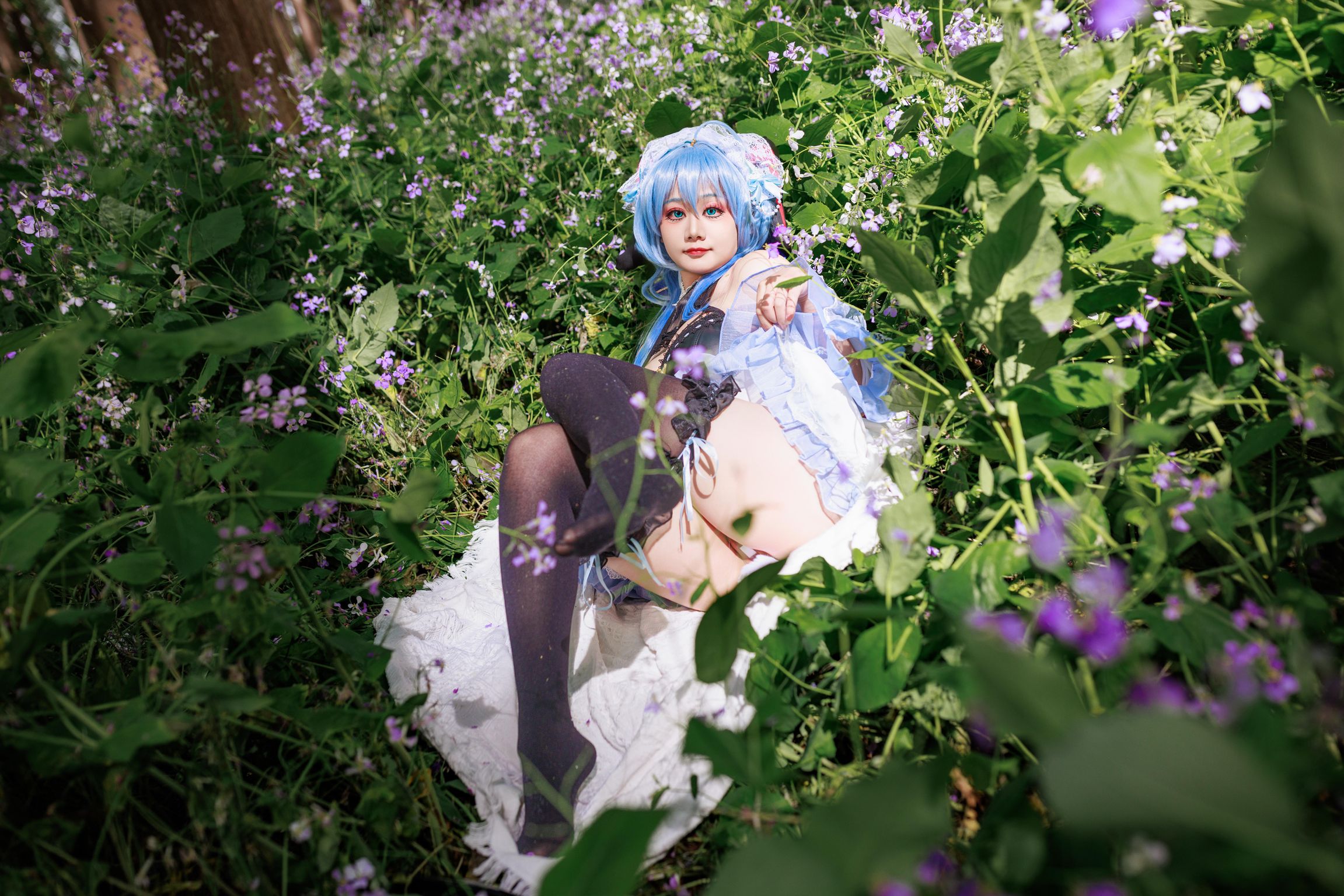 Coser@阿雪雪: 甘雨女仆 (99 photos + 6 videos)