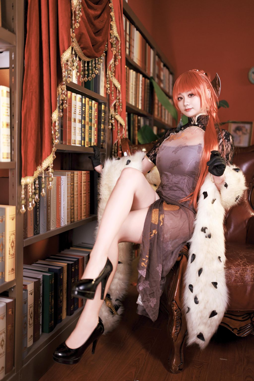 Coser@阿雪雪: 君主旗袍 (83 photos + 7 videos)