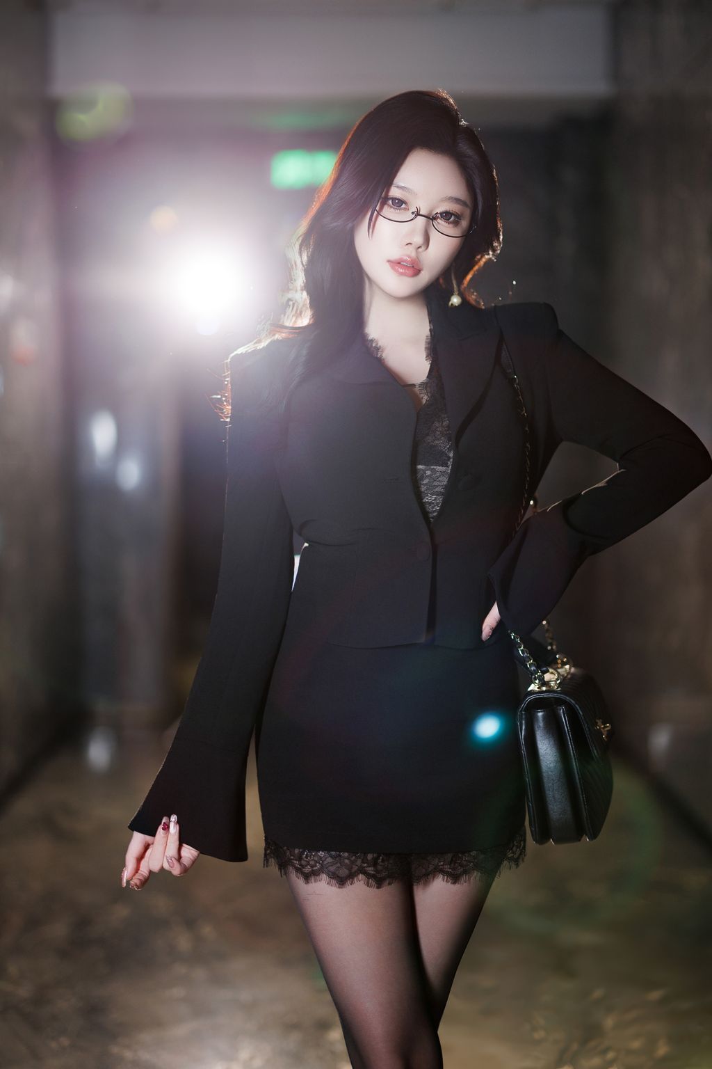 [内购无水印] Yang Chen Chen (杨晨晨Yome): 黑丝蛇妖 (81 photos)