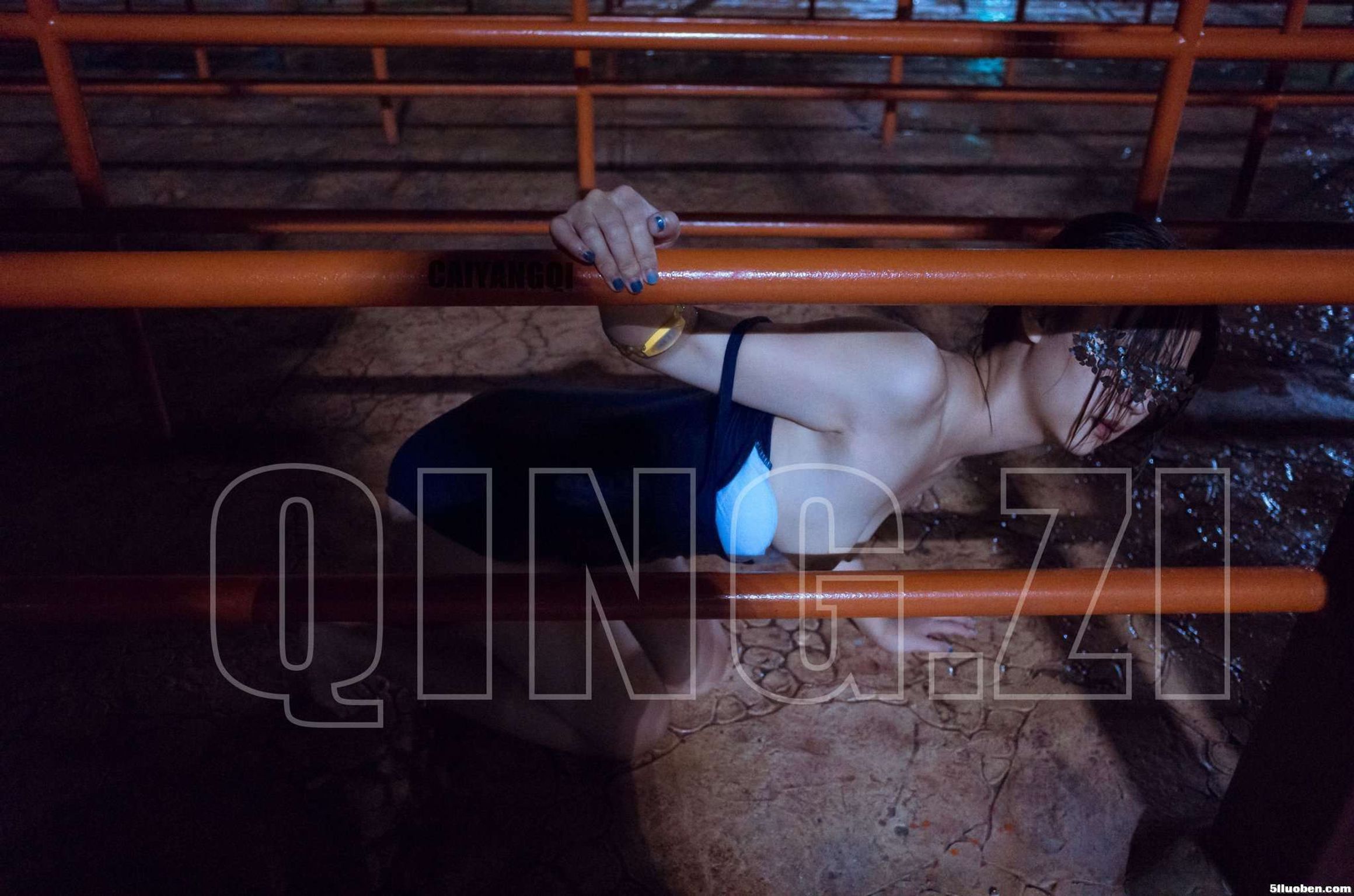 [OtherXXX] 晴子Qingzi: X露出女神 素人模特兼职 私拍福利 (422 photos + 28 videos)