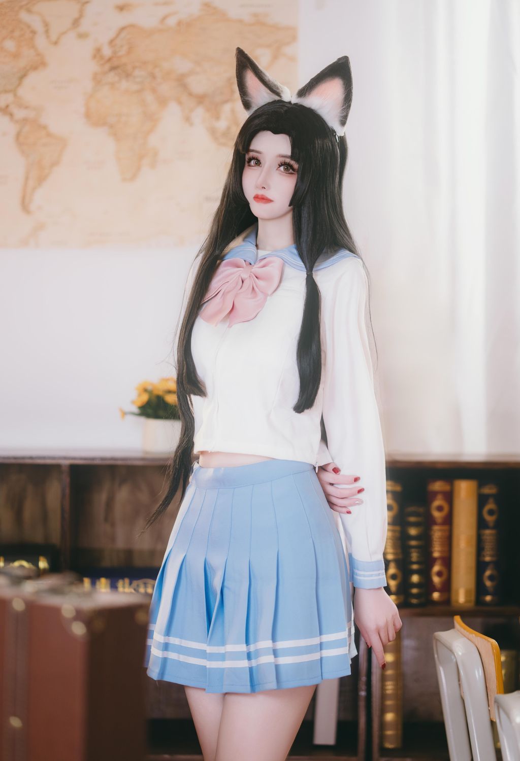 Coser@鹿八岁: 给胡桃的小小惩罚 (66 photos + 1 video)