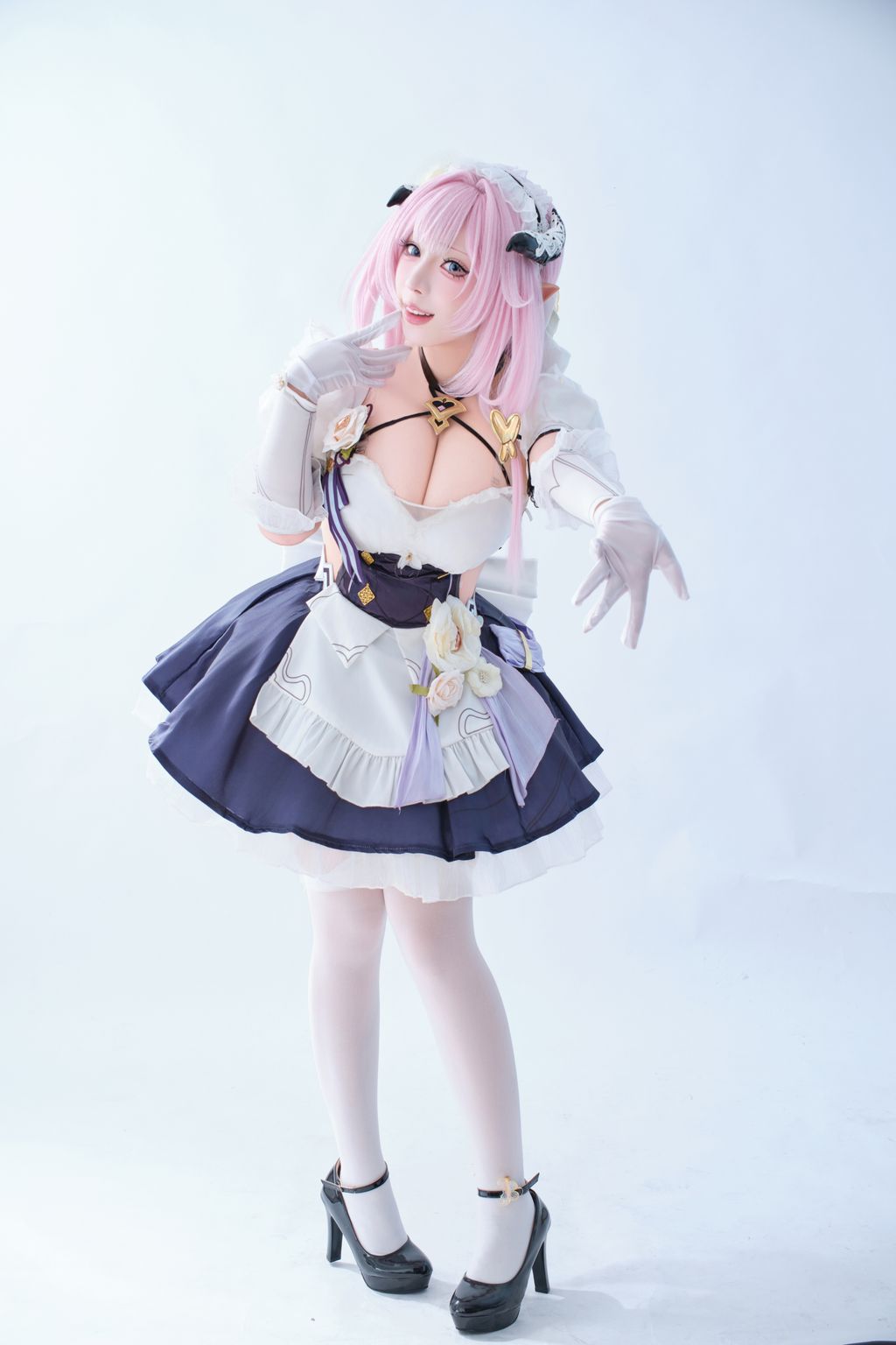 Coser@胡桃猫Kurumineko: 崩坏三 爱莉希雅 女仆 (125 photos + 3 videos) 7 Coser@胡桃猫Kurumineko: 崩坏三 爱莉希雅 女仆 (125 photos + 3 videos) 7