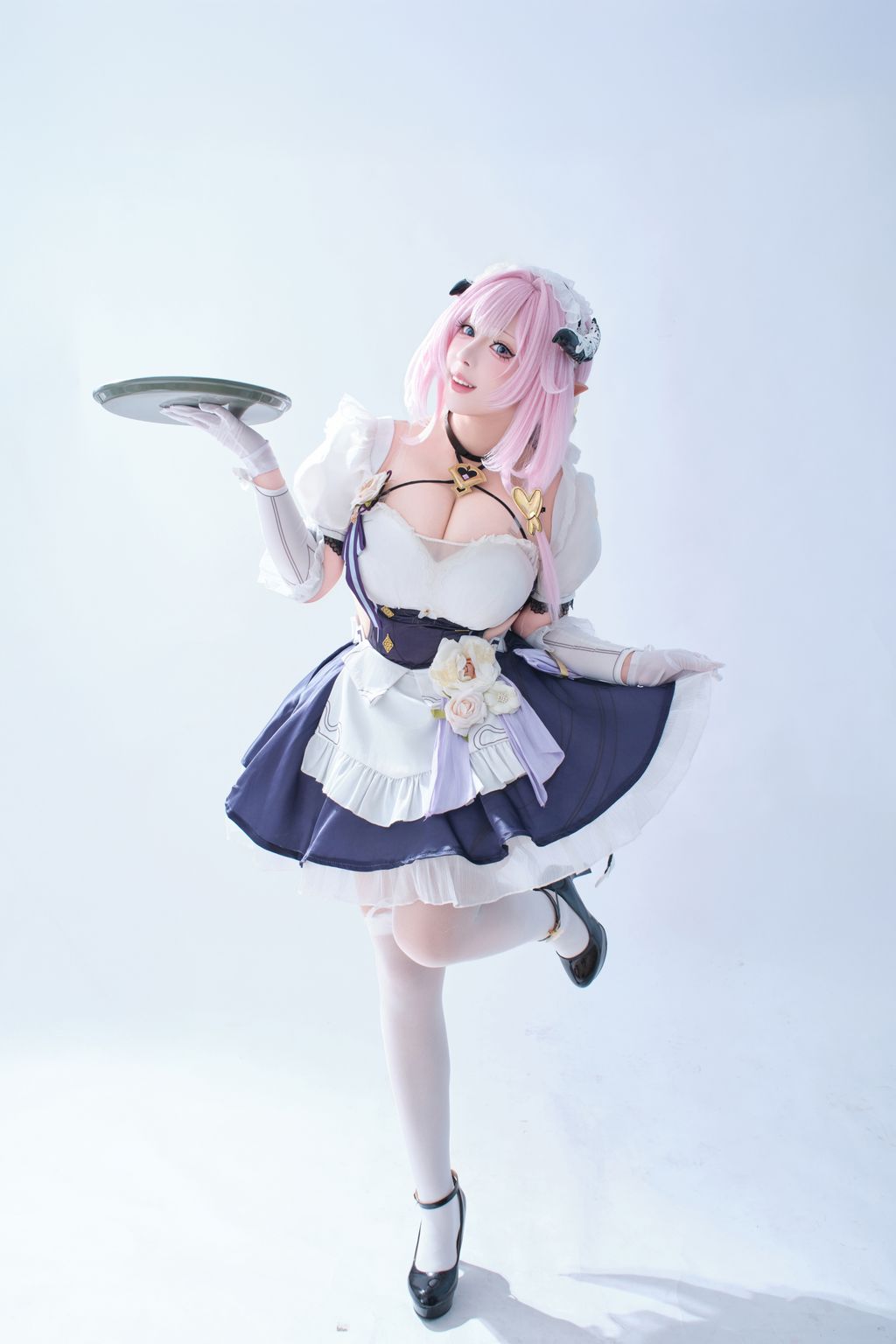 Coser@胡桃猫Kurumineko: 崩坏三 爱莉希雅 女仆 (125 photos + 3 videos) 4 Coser@胡桃猫Kurumineko: 崩坏三 爱莉希雅 女仆 (125 photos + 3 videos) 4
