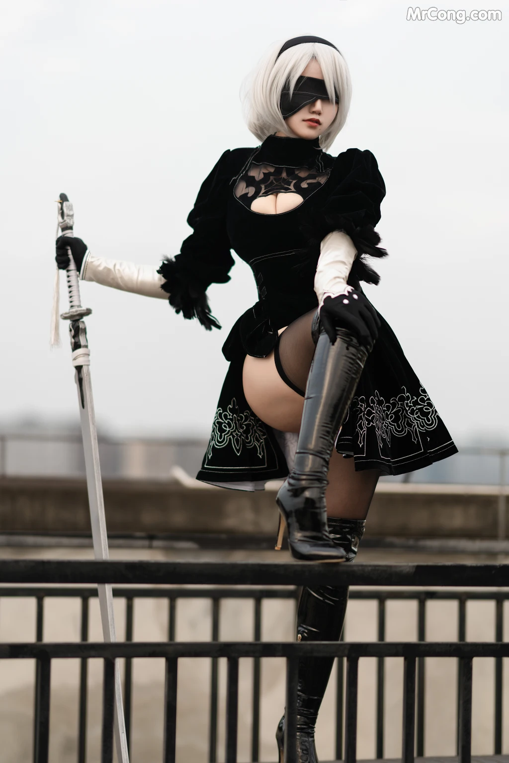 Coser@小仓千代w No.011: 8月舰长写真 2B原皮 (20 photos)