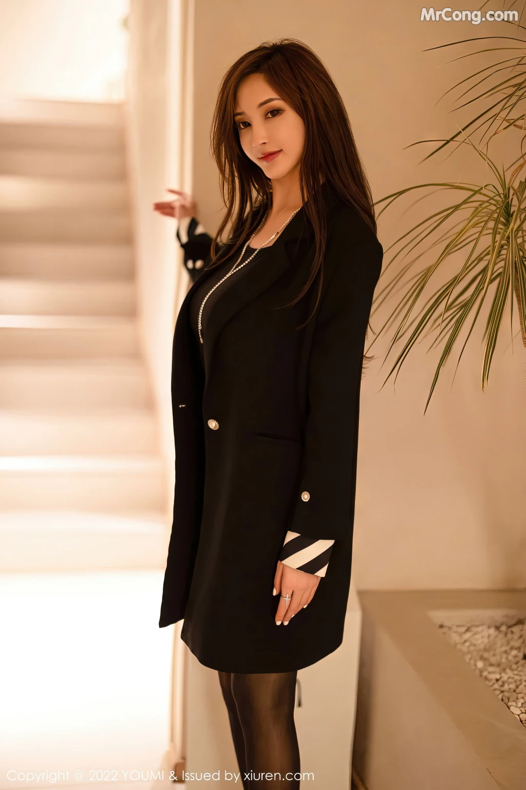 YouMi Vol.863: 奶瓶土肥圆矮挫丑黑穷 (Tu Fei Yuan Ai Cuo Qiong) (87 photos)