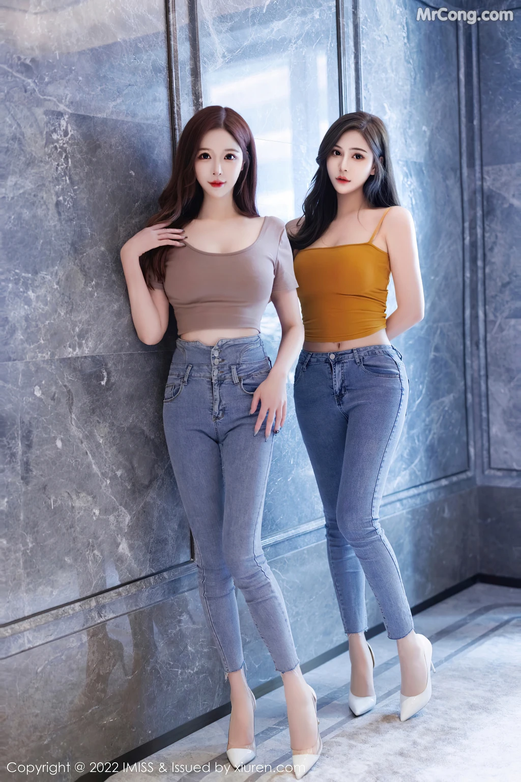 IMISS Vol.697: Lavinia肉肉 & LindaLinda (45 photos)