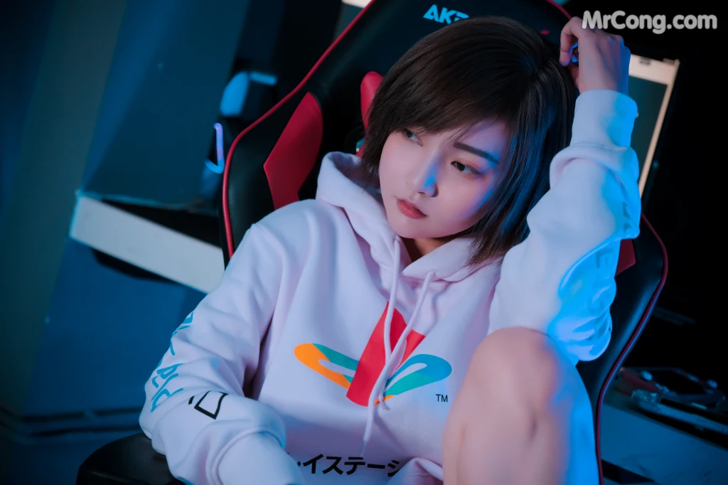 Coser@Potato Godzilla: Casual Lonley Gamer (36 photos)