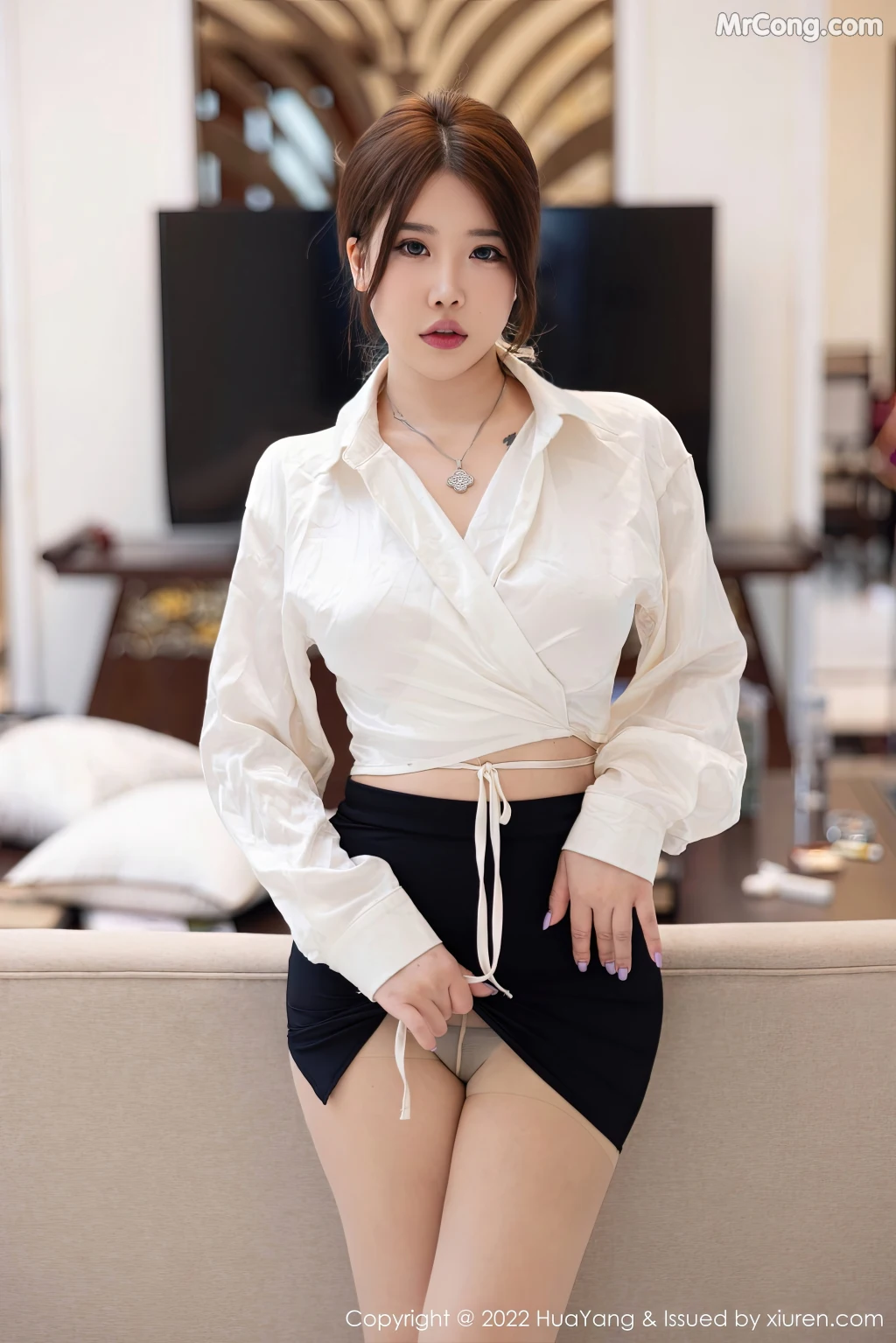 HuaYang Vol.516: 小海臀Rena (84 photos)